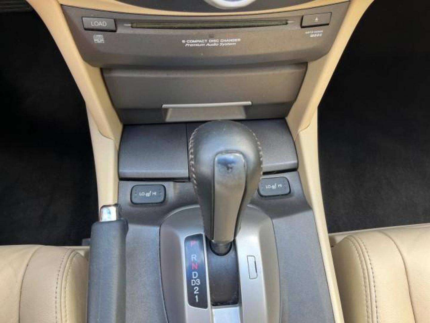 2011 White Diamond Pearl /Ivory Honda Accord Crosstour 1 FL EX-L LOW MILES 79,822 (5J6TF2H53BL) with an 3.5L SOHC MPFI 24-Valve i-VTEC V6 Engine engine, Automatic transmission, located at 4701 North Dixie Hwy, Pompano Beach, FL, 33064, (954) 422-2889, 26.240938, -80.123474 - OUR WEBPAGE FLORIDACARS1.COM HAS OVER 100 PHOTOS AND FREE CARFAX LINK 2011 HONDA ACCORD CROSSTOUR EX-L ROAD READY 3.5L V6 26 MPG VIN: 5J6TF2H53BL005079 NO RECALLS BLUETOOTH 4 DOOR WAGON/SPORT UTILITY 1 OWNER FLORIDA SUNROOF 3.5L V6 F SOHC 24V ON DEMAND AWD LEATHER GASOLINE POWER SEATS/MIRRORS ALL WH - Photo#62