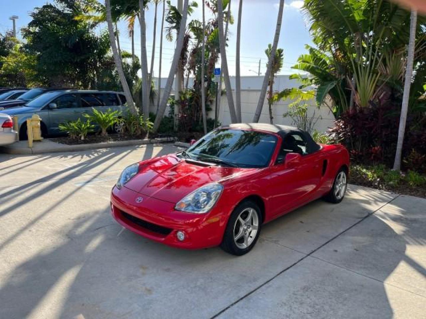 2004 Absolutely Red /Gray Toyota MR2 Spyder 1 FL LOW MILES 6,855 (JTDFR320140) with an 1.8L DOHC MPFI VVT-i 16-Valve 4-Cyl Engine engine, Automatic transmission, located at 4701 North Dixie Hwy, Pompano Beach, FL, 33064, (954) 422-2889, 26.240938, -80.123474 - OUR WEBPAGE FLORIDACARS1.COM HAS OVER 100 PHOTOS AND FREE CARFAX LINK 2004 TOYOTA MR2 SPYDER AUTO ROAD READY 1.8L I4 VIN: JTDFR320140068103 NO ACCIDENTS 33 MPG CONVERTIBLE NO RECALLS 1.8L I4 F DOHC 16V 1 OWNER FLORIDA GASOLINE ONLY 6,855 MILES REAR WHEEL DRIVE CONVERTIBLE TOP Alloy Wheels Approach L - Photo#3