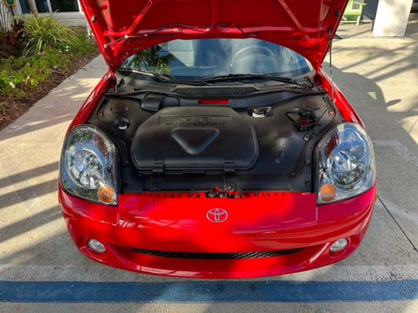 2004 Absolutely Red /Gray Toyota MR2 Spyder 1 FL LOW MILES 6,855 (JTDFR320140) with an 1.8L DOHC MPFI VVT-i 16-Valve 4-Cyl Engine engine, Automatic transmission, located at 4701 North Dixie Hwy, Pompano Beach, FL, 33064, (954) 422-2889, 26.240938, -80.123474 - OUR WEBPAGE FLORIDACARS1.COM HAS OVER 100 PHOTOS AND FREE CARFAX LINK 2004 TOYOTA MR2 SPYDER AUTO ROAD READY 1.8L I4 VIN: JTDFR320140068103 NO ACCIDENTS 33 MPG CONVERTIBLE NO RECALLS 1.8L I4 F DOHC 16V 1 OWNER FLORIDA GASOLINE ONLY 6,855 MILES REAR WHEEL DRIVE CONVERTIBLE TOP Alloy Wheels Approach L - Photo#68