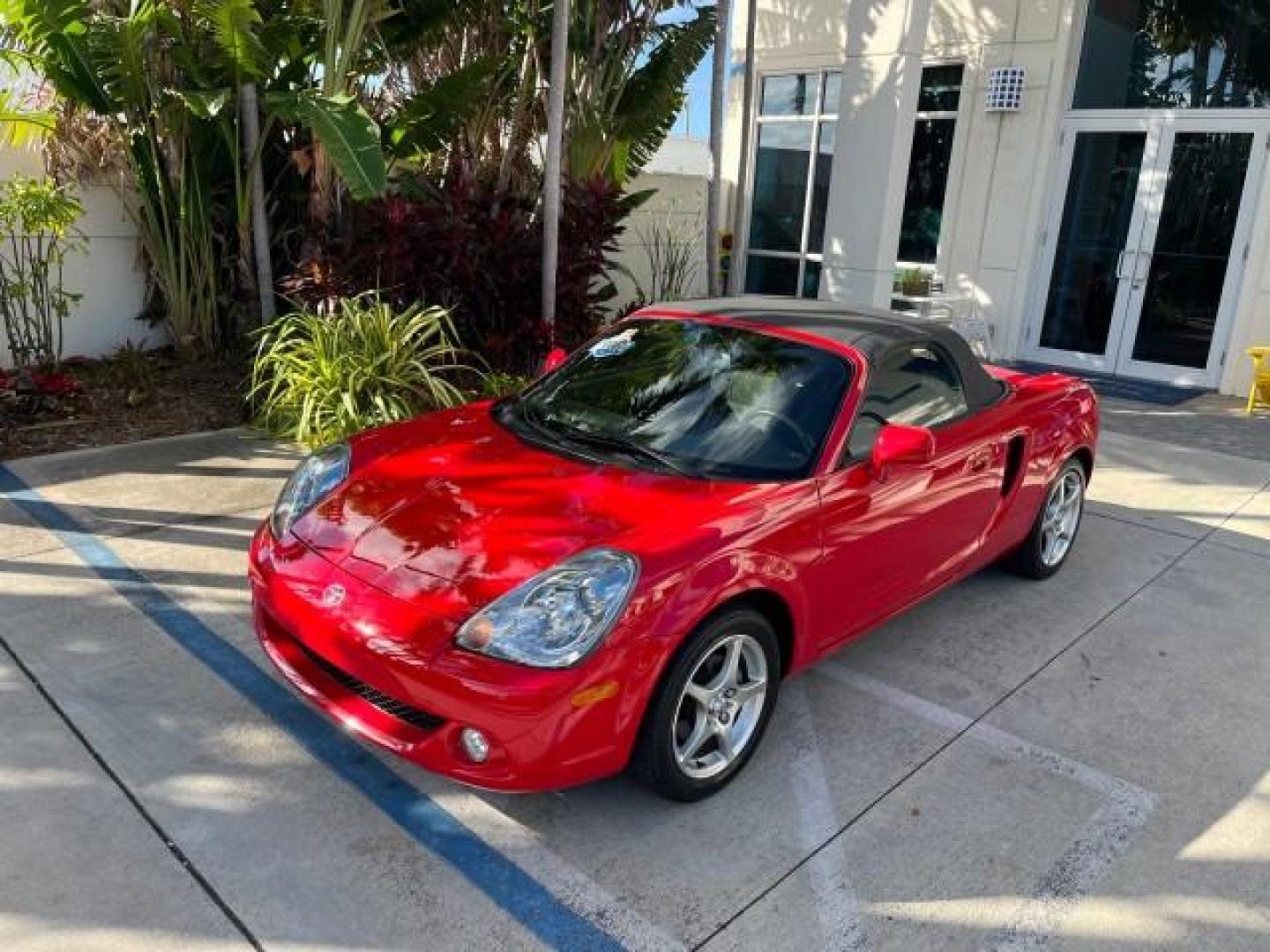 2004 Absolutely Red /Gray Toyota MR2 Spyder 1 FL LOW MILES 6,855 (JTDFR320140) with an 1.8L DOHC MPFI VVT-i 16-Valve 4-Cyl Engine engine, Automatic transmission, located at 4701 North Dixie Hwy, Pompano Beach, FL, 33064, (954) 422-2889, 26.240938, -80.123474 - OUR WEBPAGE FLORIDACARS1.COM HAS OVER 100 PHOTOS AND FREE CARFAX LINK 2004 TOYOTA MR2 SPYDER AUTO ROAD READY 1.8L I4 VIN: JTDFR320140068103 NO ACCIDENTS 33 MPG CONVERTIBLE NO RECALLS 1.8L I4 F DOHC 16V 1 OWNER FLORIDA GASOLINE ONLY 6,855 MILES REAR WHEEL DRIVE CONVERTIBLE TOP Alloy Wheels Approach L - Photo#82