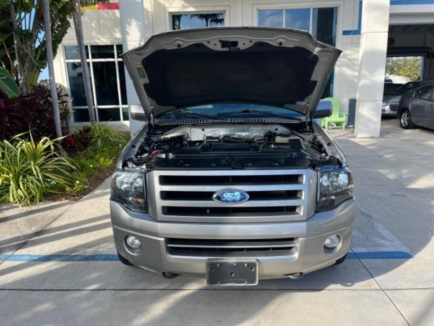 2008 Dark Copper Metallic /Charcoal Black Ford Expedition EL 4WD Limited LOW MILES 53,019 (1FMFK20578L) with an 5.4L SOHC SEFI 24-Valve V8 Engine engine, Automatic transmission, located at 4701 North Dixie Hwy, Pompano Beach, FL, 33064, (954) 422-2889, 26.240938, -80.123474 - OUR WEBPAGE FLORIDACARS1.COM HAS OVER 100 PHOTOS AND FREE CARFAX LINK 2008 FORD EXPEDITION EL LIMITED ROAD READY 5.4L V8 4X4 VIN: 1FMFK20578LA72590 NO RECALLS LEATHER SEATS 4 DOOR WAGON/SPORT UTILITY POWER SUNROOF/SEATS 5.4L V8 F SOHC ON DEMAND 4WD NAVIGATION GASOLINE BACK UP SENSORS DVD REAR WHEEL - Photo#86