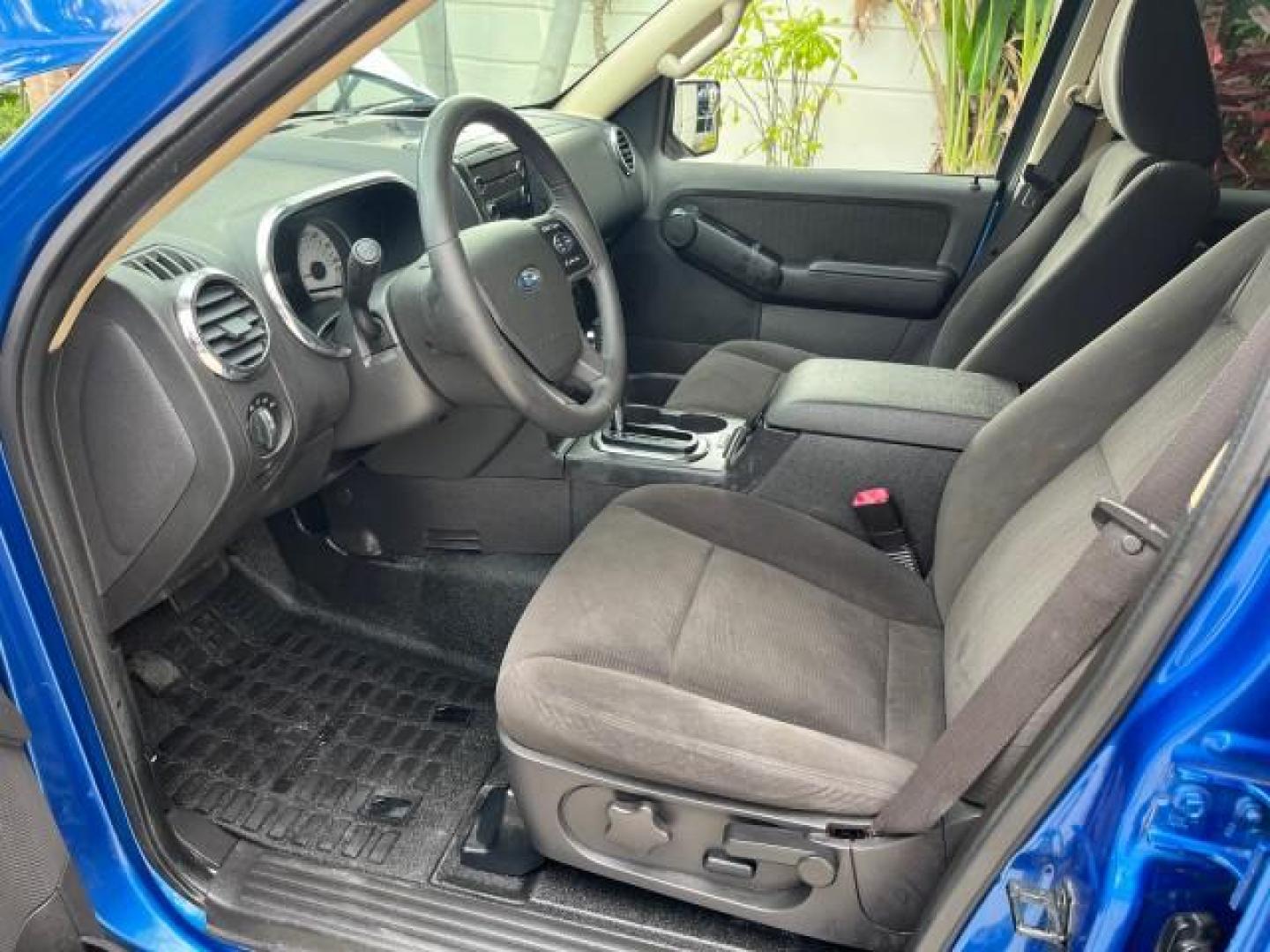 2010 Blue Flame Metallic /Dark Charcoal Ford Explorer Sport Trac 1 OWNER XLT LOW MILES 73,038 (1FMEU3BE9AU) with an 4.0L SOHC 12-Valve V6 Engine engine, Automatic transmission, located at 4701 North Dixie Hwy, Pompano Beach, FL, 33064, (954) 422-2889, 26.240938, -80.123474 - OUR WEBPAGE FLORIDACARS1.COM HAS OVER 100 PHOTOS AND FREE CARFAX LINK 2010 FORD EXPLORER SPORT TRAC XLT ROAD READY 4.0L V6 VIN: 1FMEU3BE9AUF01026 NO RECALLS 1 OWNER SPORT PICKUP LOW MILES 73,038 4.0L V6 F SOHC 12V 17 SERVICE RECORDS GASOLINE POWER SEATS 4.1FT BED REAR WHEEL DRIVE PARK SENSORS 4.1' B - Photo#46