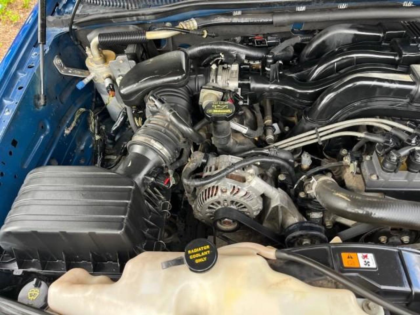 2010 Blue Flame Metallic /Dark Charcoal Ford Explorer Sport Trac 1 OWNER XLT LOW MILES 73,038 (1FMEU3BE9AU) with an 4.0L SOHC 12-Valve V6 Engine engine, Automatic transmission, located at 4701 North Dixie Hwy, Pompano Beach, FL, 33064, (954) 422-2889, 26.240938, -80.123474 - OUR WEBPAGE FLORIDACARS1.COM HAS OVER 100 PHOTOS AND FREE CARFAX LINK 2010 FORD EXPLORER SPORT TRAC XLT ROAD READY 4.0L V6 VIN: 1FMEU3BE9AUF01026 NO RECALLS 1 OWNER SPORT PICKUP LOW MILES 73,038 4.0L V6 F SOHC 12V 17 SERVICE RECORDS GASOLINE POWER SEATS 4.1FT BED REAR WHEEL DRIVE PARK SENSORS 4.1' B - Photo#69