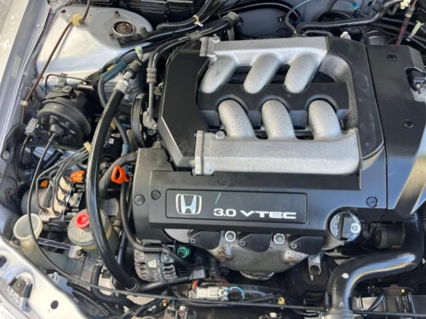 2000 Satin Silver Metallic /Charcoal Honda Accord Cpe EX w/Leather LOW MILES 70,130 (1HGCG2250YA) with an 3.0L SOHC VTEC 24-Valve V6 LEV-Certified Engine engine, Automatic transmission, located at 4701 North Dixie Hwy, Pompano Beach, FL, 33064, (954) 422-2889, 26.240938, -80.123474 - OUR WEBPAGE FLORIDACARS1.COM HAS OVER 100 PHOTOS AND FREE CARFAX LINK 2000 HONDA ACCORD EX V6 ROAD READY 3.0L V6 VIN: 1HGCG2250YA038316 FLORIDA OWNER COUPE POWER LEATHER SEATS 3.0L V6 F SOHC 24V POWER SUNROOF GASOLINE 28 MPG FRONT WHEEL DRIVE LOW MILES 70,130 Alloy Wheels Anti-Theft System Automatic - Photo#57