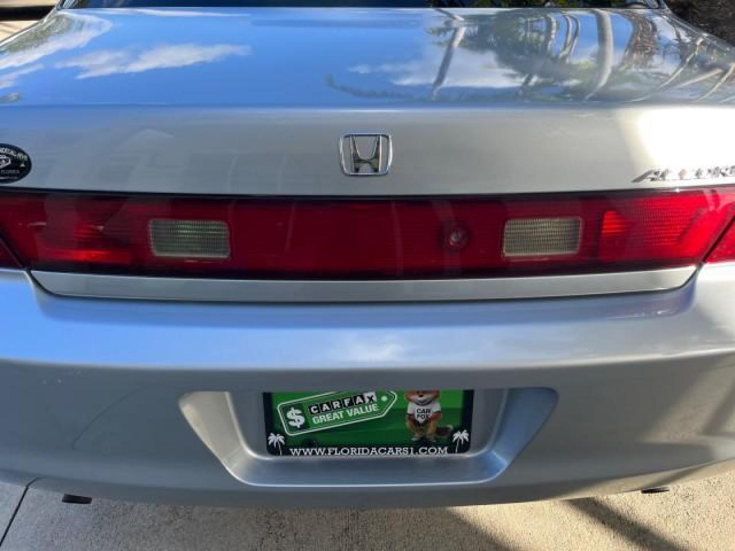 2000 Satin Silver Metallic /Charcoal Honda Accord Cpe EX w/Leather LOW MILES 70,130 (1HGCG2250YA) with an 3.0L SOHC VTEC 24-Valve V6 LEV-Certified Engine engine, Automatic transmission, located at 4701 North Dixie Hwy, Pompano Beach, FL, 33064, (954) 422-2889, 26.240938, -80.123474 - OUR WEBPAGE FLORIDACARS1.COM HAS OVER 100 PHOTOS AND FREE CARFAX LINK 2000 HONDA ACCORD EX V6 ROAD READY 3.0L V6 VIN: 1HGCG2250YA038316 FLORIDA OWNER COUPE POWER LEATHER SEATS 3.0L V6 F SOHC 24V POWER SUNROOF GASOLINE 28 MPG FRONT WHEEL DRIVE LOW MILES 70,130 Alloy Wheels Anti-Theft System Automatic - Photo#85