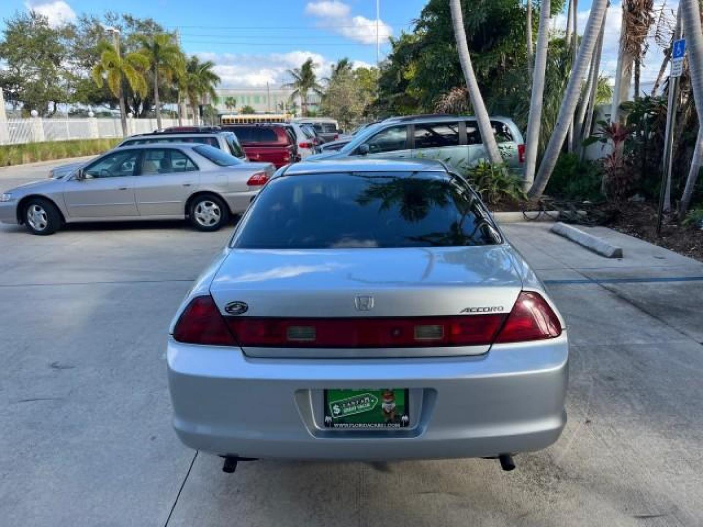 2000 Satin Silver Metallic /Charcoal Honda Accord Cpe EX w/Leather LOW MILES 70,130 (1HGCG2250YA) with an 3.0L SOHC VTEC 24-Valve V6 LEV-Certified Engine engine, Automatic transmission, located at 4701 North Dixie Hwy, Pompano Beach, FL, 33064, (954) 422-2889, 26.240938, -80.123474 - OUR WEBPAGE FLORIDACARS1.COM HAS OVER 100 PHOTOS AND FREE CARFAX LINK 2000 HONDA ACCORD EX V6 ROAD READY 3.0L V6 VIN: 1HGCG2250YA038316 FLORIDA OWNER COUPE POWER LEATHER SEATS 3.0L V6 F SOHC 24V POWER SUNROOF GASOLINE 28 MPG FRONT WHEEL DRIVE LOW MILES 70,130 Alloy Wheels Anti-Theft System Automatic - Photo#91