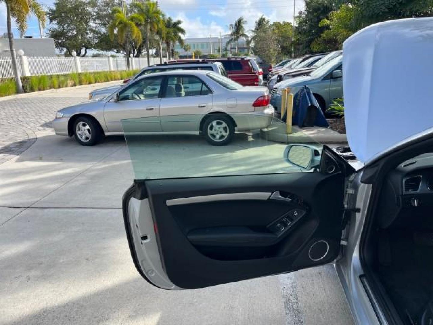 2014 Ice Silver Metallic/Brown Roof /Black Audi A5 Premium Plus LOW MILES 117,819 (WAULFAFH2EN) with an 2.0L TFSI 4-Cyl Engine engine, Automatic transmission, located at 4701 North Dixie Hwy, Pompano Beach, FL, 33064, (954) 422-2889, 26.240938, -80.123474 - OUR WEBPAGE FLORIDACARS1.COM HAS OVER 100 PHOTOS AND FREE CARFAX LINK 2014 AUDI A5 2.0T QUATTRO PREMIUM PLUS ROAD READY 2.0L I4 TURBO VIN: WAULFAFH2EN012656 NO ACCIDENTS NO RECALLS CONVERTIBLE NEW $58,075 POWER CONVERTIBLE TOP 2.0L I4 F DOHC 16V QUATTRO POWER LEATHER SEATS 29 MPG FLEX FUEL DUAL AC A - Photo#10