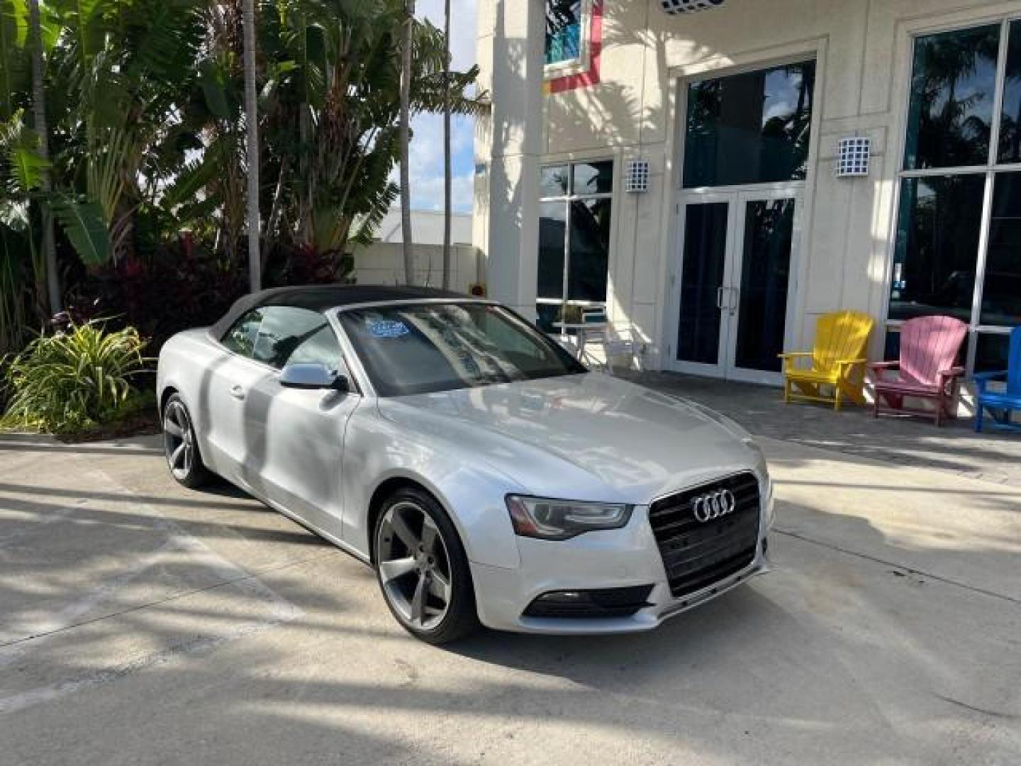 2014 Ice Silver Metallic/Brown Roof /Black Audi A5 Premium Plus LOW MILES 117,819 (WAULFAFH2EN) with an 2.0L TFSI 4-Cyl Engine engine, Automatic transmission, located at 4701 North Dixie Hwy, Pompano Beach, FL, 33064, (954) 422-2889, 26.240938, -80.123474 - OUR WEBPAGE FLORIDACARS1.COM HAS OVER 100 PHOTOS AND FREE CARFAX LINK 2014 AUDI A5 2.0T QUATTRO PREMIUM PLUS ROAD READY 2.0L I4 TURBO VIN: WAULFAFH2EN012656 NO ACCIDENTS NO RECALLS CONVERTIBLE NEW $58,075 POWER CONVERTIBLE TOP 2.0L I4 F DOHC 16V QUATTRO POWER LEATHER SEATS 29 MPG FLEX FUEL DUAL AC A - Photo#1