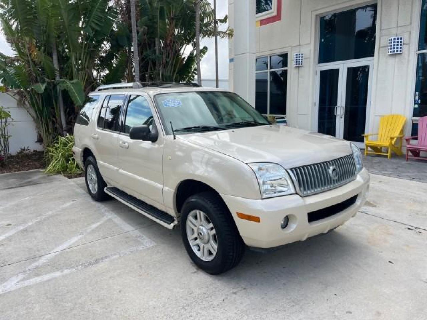 2005 Light French Silk Metallic /Midnight Grey Mercury Mountaineer Premier LOW MILES 49,983 (4M2DU66W55Z) with an 4.6L SOHC SMPI V8 Engine engine, Automatic transmission, located at 4701 North Dixie Hwy, Pompano Beach, FL, 33064, (954) 422-2889, 26.240938, -80.123474 - OUR WEBPAGE FLORIDACARS1.COM HAS OVER 100 PHOTOS AND FREE CARFAX LINK 2005 MERCURY MOUNTAINEER CONVENIENCE ROAD READY 4.6L V8 VIN: 4M2DU66W55ZJ20944 LOW MILES 49,983 4 DOOR WAGON/SPORT UTILITY NO RECALLS DVD SUNROOF 4.6L V8 F POWER LEATHER SEATS GASOLINE POWER SUNROOF/MIRRORS REAR WHEEL DRIVE 3 ROW - Photo#1