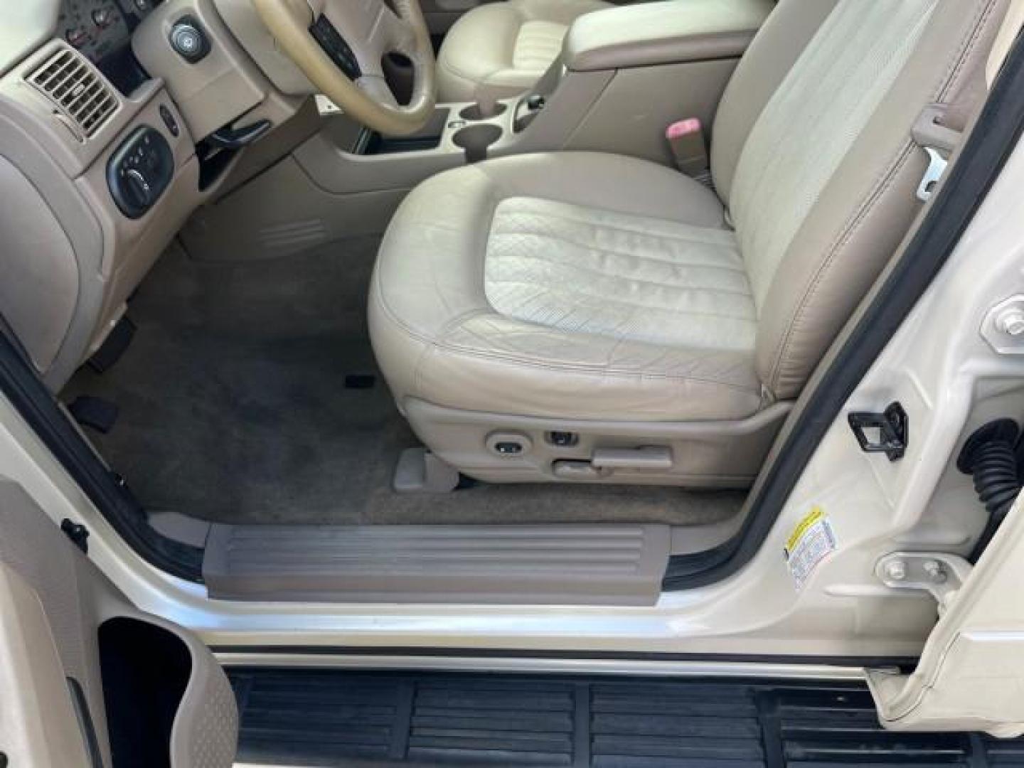 2005 Light French Silk Metallic /Midnight Grey Mercury Mountaineer Premier LOW MILES 49,983 (4M2DU66W55Z) with an 4.6L SOHC SMPI V8 Engine engine, Automatic transmission, located at 4701 North Dixie Hwy, Pompano Beach, FL, 33064, (954) 422-2889, 26.240938, -80.123474 - OUR WEBPAGE FLORIDACARS1.COM HAS OVER 100 PHOTOS AND FREE CARFAX LINK 2005 MERCURY MOUNTAINEER CONVENIENCE ROAD READY 4.6L V8 VIN: 4M2DU66W55ZJ20944 LOW MILES 49,983 4 DOOR WAGON/SPORT UTILITY NO RECALLS DVD SUNROOF 4.6L V8 F POWER LEATHER SEATS GASOLINE POWER SUNROOF/MIRRORS REAR WHEEL DRIVE 3 ROW - Photo#50