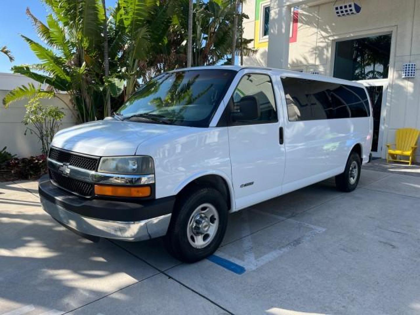 2003 Summit White /Neutral Chevrolet Express Passenger 15 LOW MILES 69,483 (1GAHG39U731) with an 6.0L Vortec 6000 V8 SFI Engine engine, Automatic transmission, located at 4701 North Dixie Hwy, Pompano Beach, FL, 33064, (954) 422-2889, 26.240938, -80.123474 - OUR WEBPAGE FLORIDACARS1.COM HAS OVER 100 PHOTOS AND FREE CARFAX LINK 2003 CHEVROLET EXPRESS 3500 ROAD READY WORK READY VIN: 1GAHG39U731131035 NO RECALLS 6.0L V8 VAN FLORIDA OWNER 6.0L V8 F LOW MILES 69,483 GASOLINE 15 PASSENGER REAR WHEEL DRIVE POWER MIRRORS Front Bucket Seats RWD Rear Air Conditio - Photo#91