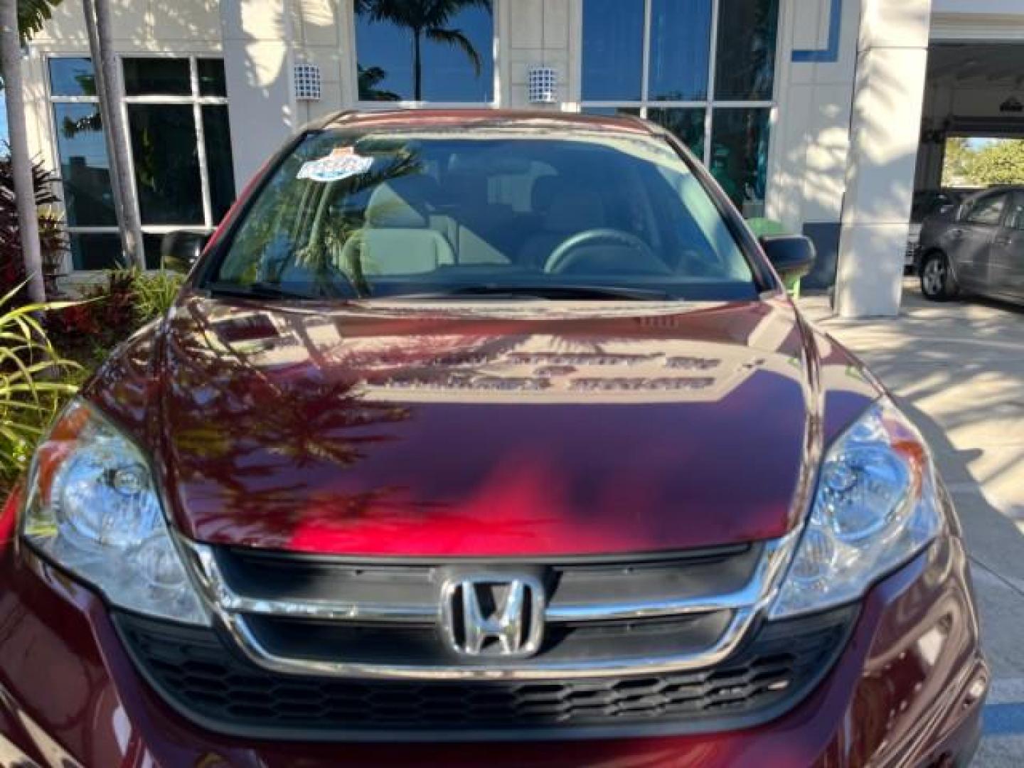 2010 Tango Red Pearl /Gray Honda CR-V 1 FL LX 35,357 (5J6RE3H33AL) with an 2.4L DOHC MPFI 16-Valve i-VTEC I4 Engine engine, Automatic transmission, located at 4701 North Dixie Hwy, Pompano Beach, FL, 33064, (954) 422-2889, 26.240938, -80.123474 - OUR WEBPAGE FLORIDACARS1.COM HAS OVER 100 PHOTOS AND FREE CARFAX LINK 2010 HONDA CR-V LX ROAD READY 2,4L I4 VIN: 5J6RE3H33AL014736 NO RECALLS 28 MPG 4 DOOR WAGON/SPORT UTILITY 1 OWNER FLORIDA 2.4L I4 F DOHC 16V LOW MILES 35,357 GASOLINE 21 SERVICE RECORDS FRONT WHEEL DRIVE POWER MIRRORS Active Head - Photo#79