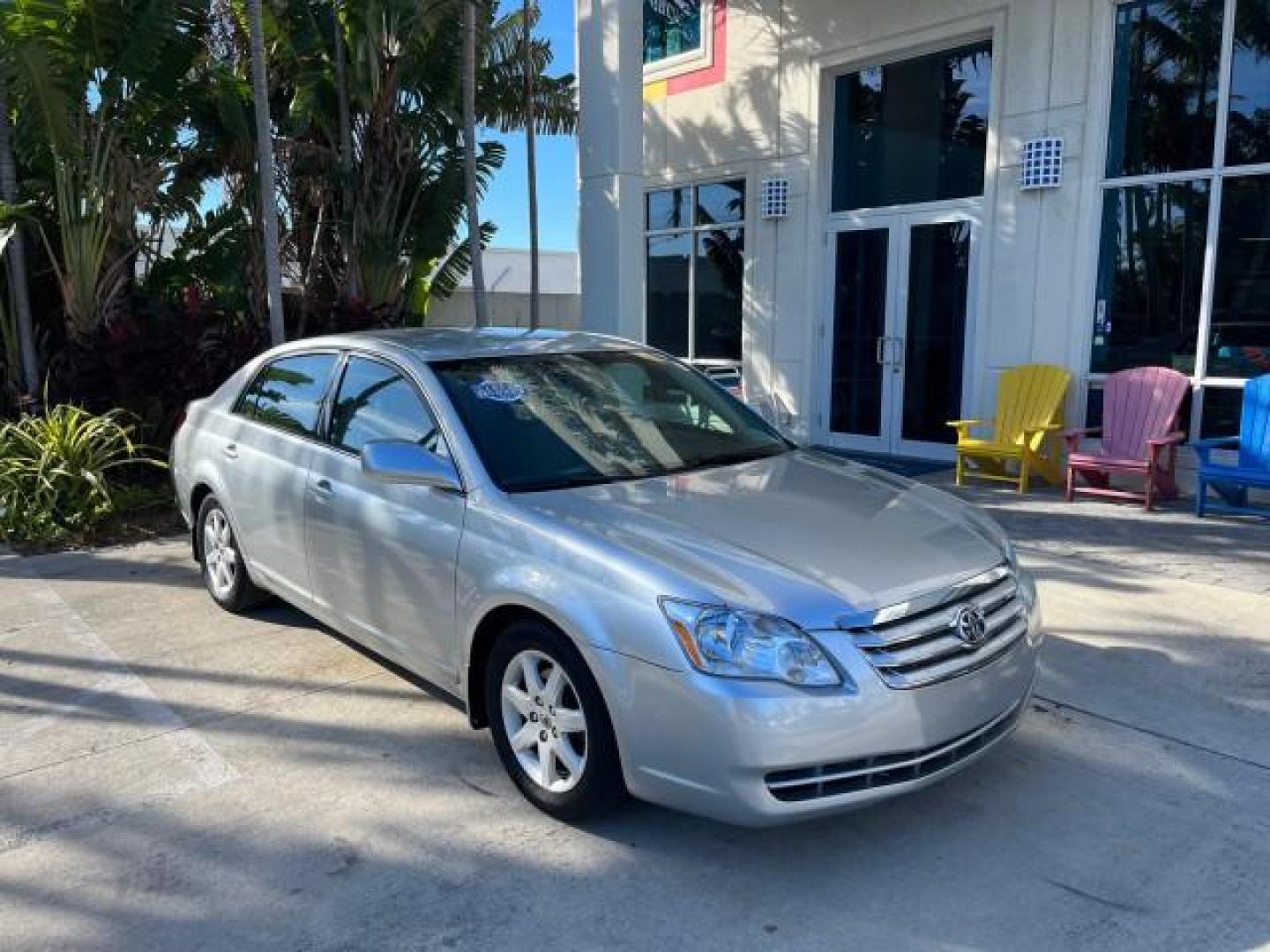 2007 Titanium Metallic /Lt Gray Toyota Avalon 1 FL XL LOW MILES 86,132 (4T1BK36B77U) with an 3.5L DOHC EFI 24-Valve V6 Engine engine, Automatic transmission, located at 4701 North Dixie Hwy, Pompano Beach, FL, 33064, (954) 422-2889, 26.240938, -80.123474 - OUR WEBPAGE FLORIDACARS1.COM HAS OVER 100 PHOTOS AND FREE CARFAX LINK 2007 TOYOTA AVALON XL ROAD READY 3.5L V6 XL VIN: 4T1BK36B77U169704 NO ACCIDENTS NO RECALLS SEDAN 4 DR 1 OWNER FLORIDA DUAL AC 3.5L V6 F DOHC 24V LOW MILES 86,132 28 MPG GASOLINE POWER LEATHER SEATS FRONT WHEEL DRIVE 26 SERVICE REC - Photo#1