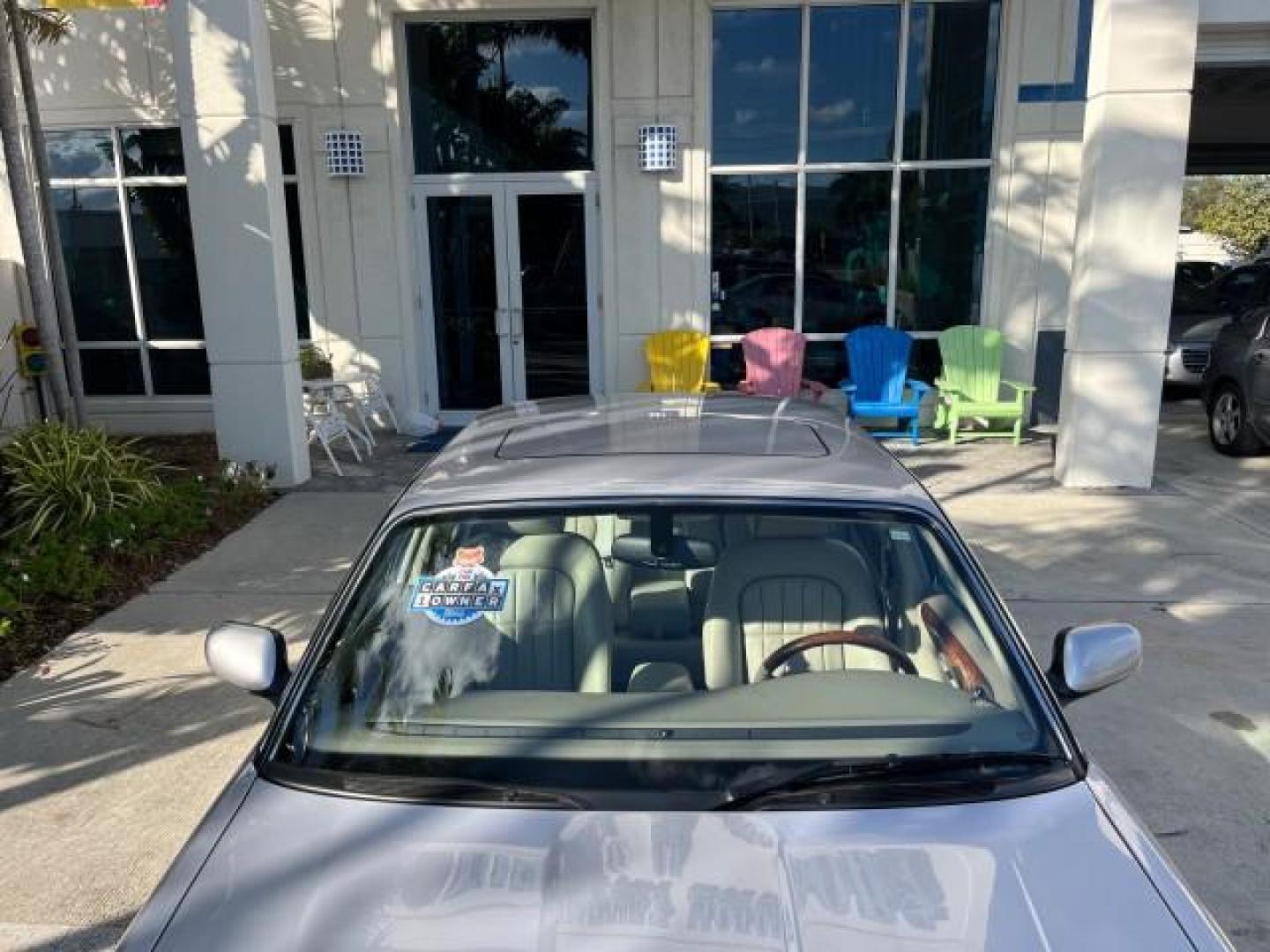 2001 Platinum Silver /Oatmeal Jaguar XJ 4.0 V8 LOW MILES 74,241 (SAJDA14C61L) with an 4.0L DOHC SPFI 32-Valve Aluminum Alloy V8 Engine engine, Automatic transmission, located at 4701 North Dixie Hwy, Pompano Beach, FL, 33064, (954) 422-2889, 26.240938, -80.123474 - OUR WEBPAGE FLORIDACARS1.COM HAS OVER 100 PHOTOS AND FREE CARFAX LINK 2001 JAGUAR XJ-SERIES XJ8 NEW $56,855 ROAD READY 4.0L V8 VIN: SAJDA14C61LF39784 1 OWNER POWER SUNROOF SEDAN 4 DR POWER LEATHER SEATS 4.0L V8 F DOHC 32V PARKING SENSORS GASOLINE NO ACCIDENTS NO RECALLS REAR WHEEL DRIVE 47 SERVICE R - Photo#88