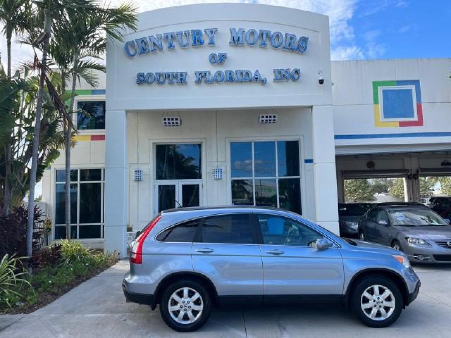 2008 Borrego Beige Metallic /Gray Honda CR-V 1 FL EX-L AWD 72,569 (JHLRE48738C) with an 2.4L DOHC MPFI 16-Valve i-VTEC I4 Engine engine, Automatic transmission, located at 4701 North Dixie Hwy, Pompano Beach, FL, 33064, (954) 422-2889, 26.240938, -80.123474 - OUR WEBPAGE FLORIDACARS1.COM HAS OVER 100 PHOTOS AND FREE CARFAX LINK 2008 HONDA CR-V EX-L ROAD READY 2.4 I4 AWD VIN: JHLRE48738C030186 1 OWNER FLORIDA 4 DOOR WAGON/SPORT UTILITY LOW MILES 72,569 2.4L I4 F DOHC 16V NO ACCIDENTS 28 MPG GASOLINE BACK UP CAMERA POWER LEATHER SEATS FRONT WHEEL DRIVE W/ - Photo#0