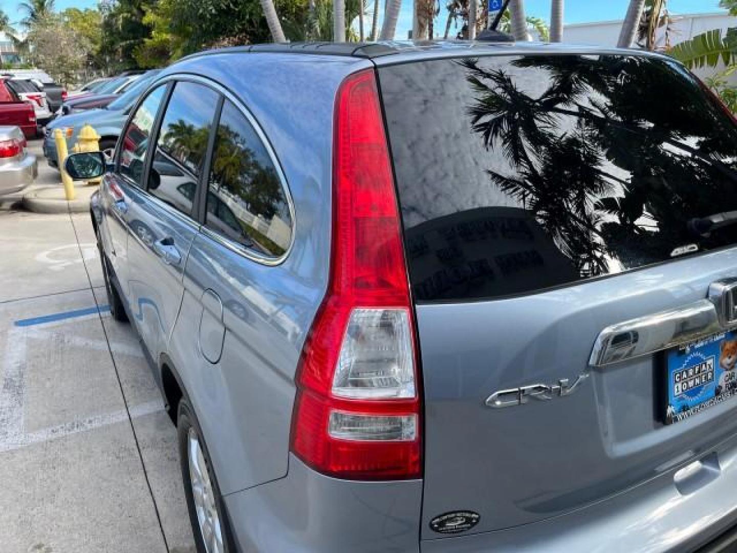 2008 Borrego Beige Metallic /Gray Honda CR-V 1 FL EX-L AWD 72,569 (JHLRE48738C) with an 2.4L DOHC MPFI 16-Valve i-VTEC I4 Engine engine, Automatic transmission, located at 4701 North Dixie Hwy, Pompano Beach, FL, 33064, (954) 422-2889, 26.240938, -80.123474 - OUR WEBPAGE FLORIDACARS1.COM HAS OVER 100 PHOTOS AND FREE CARFAX LINK 2008 HONDA CR-V EX-L ROAD READY 2.4 I4 AWD VIN: JHLRE48738C030186 1 OWNER FLORIDA 4 DOOR WAGON/SPORT UTILITY LOW MILES 72,569 2.4L I4 F DOHC 16V NO ACCIDENTS 28 MPG GASOLINE BACK UP CAMERA POWER LEATHER SEATS FRONT WHEEL DRIVE W/ - Photo#93