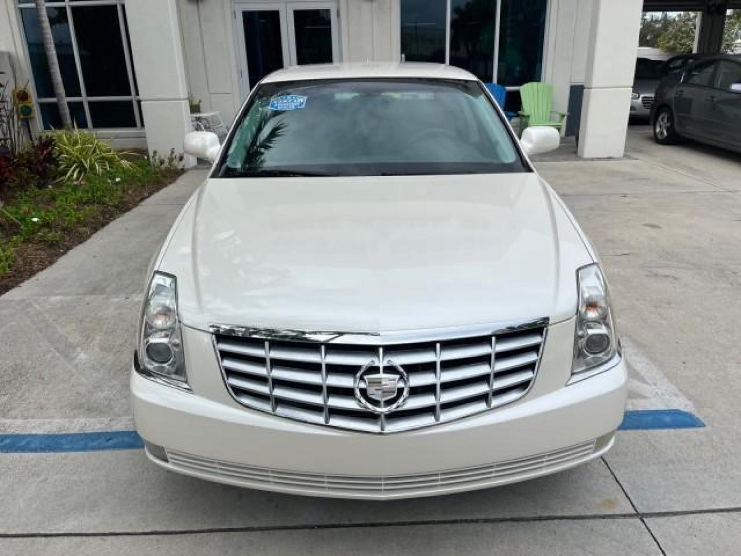 2010 White Diamond Tricoat /Ebony Cadillac DTS VERY LOW MILES 24,026 (1G6KA5EY1AU) with an Northstar 4.6L DOHC V8 Engine engine, Automatic transmission, located at 4701 North Dixie Hwy, Pompano Beach, FL, 33064, (954) 422-2889, 26.240938, -80.123474 - OUR WEBPAGE FLORIDACARS1.COM HAS OVER 100 PHOTOS AND FREE CARFAX LINK 2010 CADILLAC DTS 4.6L V8 NEW $49,245 ROAD READY 4.6L V8 VIN: 1G6KA5EY1AU108528 NO ACCIDENTS SEDAN 4 DR NO RECALLS DUAL AC 4.6L V8 F DOHC 32V POWER LEATHER SEATS GASOLINE SUPER LOW MILES 24,026 FRONT WHEEL DRIVE 30 SERVICE RECORDS - Photo#69