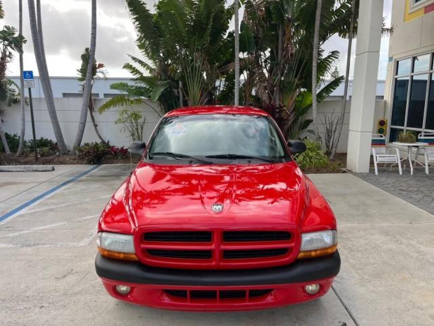 2001 Flame Red /Dark Slate Gray Dodge Dakota Sport 1 OWNER NC LOW MILES 70,112 (1B7GL22X41S) with an 3.9L SMPI V6 Magnum Engine engine, Manual transmission, located at 4701 North Dixie Hwy, Pompano Beach, FL, 33064, (954) 422-2889, 26.240938, -80.123474 - 2001 DODGE DAKOTA SPORT AC OUR WEBPAGE FLORIDACARS1.COM HAS OVER 100 PHOTOS AND FREE CARFAX LINK VIN: 1B7GL22X41S304451 ROAD READY 3.9L V6 CLUB CAB PICKUP NO ACCIDENTS NO RECALLS 3.9L V6 F OHV 1 OWNER LOW MILES 70,112 GASOLINE 19 SERVICE RECORDS REAR WHEEL DRIVE 6.5 FT BED LENGTH 25 MPG 6.5' Bed Len - Photo#2