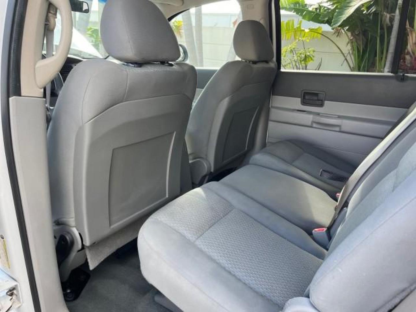 2008 Bright White /Dark/Light Slate Gray Dodge Durango SXT LOW MILES 88,660 (1D8HD38K28F) with an 3.7L V6 Engine engine, Automatic transmission, located at 4701 North Dixie Hwy, Pompano Beach, FL, 33064, (954) 422-2889, 26.240938, -80.123474 - OUR WEBPAGE FLORIDACARS1.COM HAS OVER 100 PHOTOS AND FREE CARFAX LINK 2008 DODGE DURANGO SXT ROAD READY 3.7L V6 VIN: 1D8HD38K28F102358 NO RECALLS 4 DOOR WAGON/SPORT UTILITY FLORIDA OWNER 3.7L V6 F OHV LOW MILES 88,660 GASOLINE 15 SERVICE RECORDS REAR WHEEL DRIVE POWER MIRRORS Anti-Theft System Appro - Photo#38