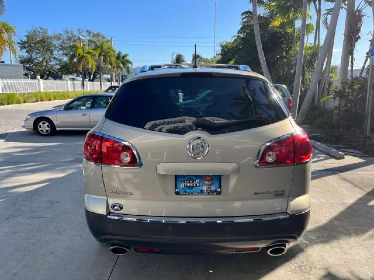 2011 Gold Mist Metallic /Cashmere With Cocoa Accents Buick Enclave 1 FL CXL-1 LOW MILES 64,303 (5GAKRBEDXBJ) with an 3.6L VVT V6 DI Engine engine, Automatic transmission, located at 4701 North Dixie Hwy, Pompano Beach, FL, 33064, (954) 422-2889, 26.240938, -80.123474 - OUR WEBPAGE FLORIDACARS1.COM HAS OVER 100 PHOTOS AND FREE CARFAX LINK 2011 BUICK ENCLAVE CXL-1 ROAD READY 3.6L V6 DUAL AC VIN: 5GAKRBEDXBJ409689 NO ACCIDENTS NO RECALLS 4 DOOR WAGON/SPORT UTILITY 1 OWNER FLORIDA NAVIGATION 3.6L V6 F DOHC 24V 3 ROW POWER LEATHER SEATS GASOLINE BACK UP CAMERA AND SENS - Photo#99