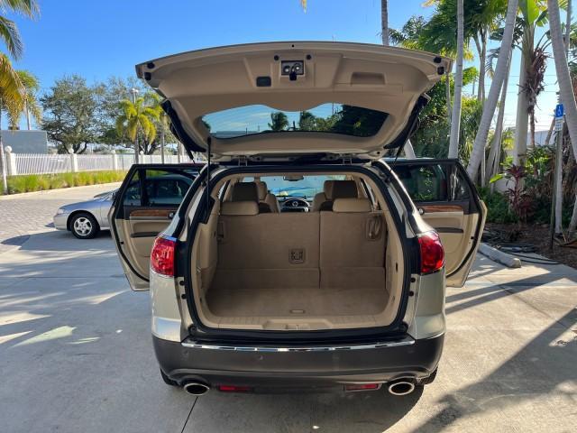 2011 Gold Mist Metallic /Cashmere With Cocoa Accents Buick Enclave 1 FL CXL-1 LOW MILES 64,303 (5GAKRBEDXBJ) with an 3.6L VVT V6 DI Engine engine, Automatic transmission, located at 4701 North Dixie Hwy, Pompano Beach, FL, 33064, (954) 422-2889, 26.240938, -80.123474 - OUR WEBPAGE FLORIDACARS1.COM HAS OVER 100 PHOTOS AND FREE CARFAX LINK 2011 BUICK ENCLAVE CXL-1 ROAD READY 3.6L V6 DUAL AC VIN: 5GAKRBEDXBJ409689 NO ACCIDENTS NO RECALLS 4 DOOR WAGON/SPORT UTILITY 1 OWNER FLORIDA NAVIGATION 3.6L V6 F DOHC 24V 3 ROW POWER LEATHER SEATS GASOLINE BACK UP CAMERA AND SENS - Photo#15
