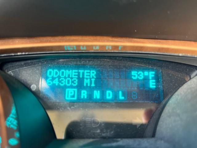 2011 Gold Mist Metallic /Cashmere With Cocoa Accents Buick Enclave 1 FL CXL-1 LOW MILES 64,303 (5GAKRBEDXBJ) with an 3.6L VVT V6 DI Engine engine, Automatic transmission, located at 4701 North Dixie Hwy, Pompano Beach, FL, 33064, (954) 422-2889, 26.240938, -80.123474 - OUR WEBPAGE FLORIDACARS1.COM HAS OVER 100 PHOTOS AND FREE CARFAX LINK 2011 BUICK ENCLAVE CXL-1 ROAD READY 3.6L V6 DUAL AC VIN: 5GAKRBEDXBJ409689 NO ACCIDENTS NO RECALLS 4 DOOR WAGON/SPORT UTILITY 1 OWNER FLORIDA NAVIGATION 3.6L V6 F DOHC 24V 3 ROW POWER LEATHER SEATS GASOLINE BACK UP CAMERA AND SENS - Photo#18