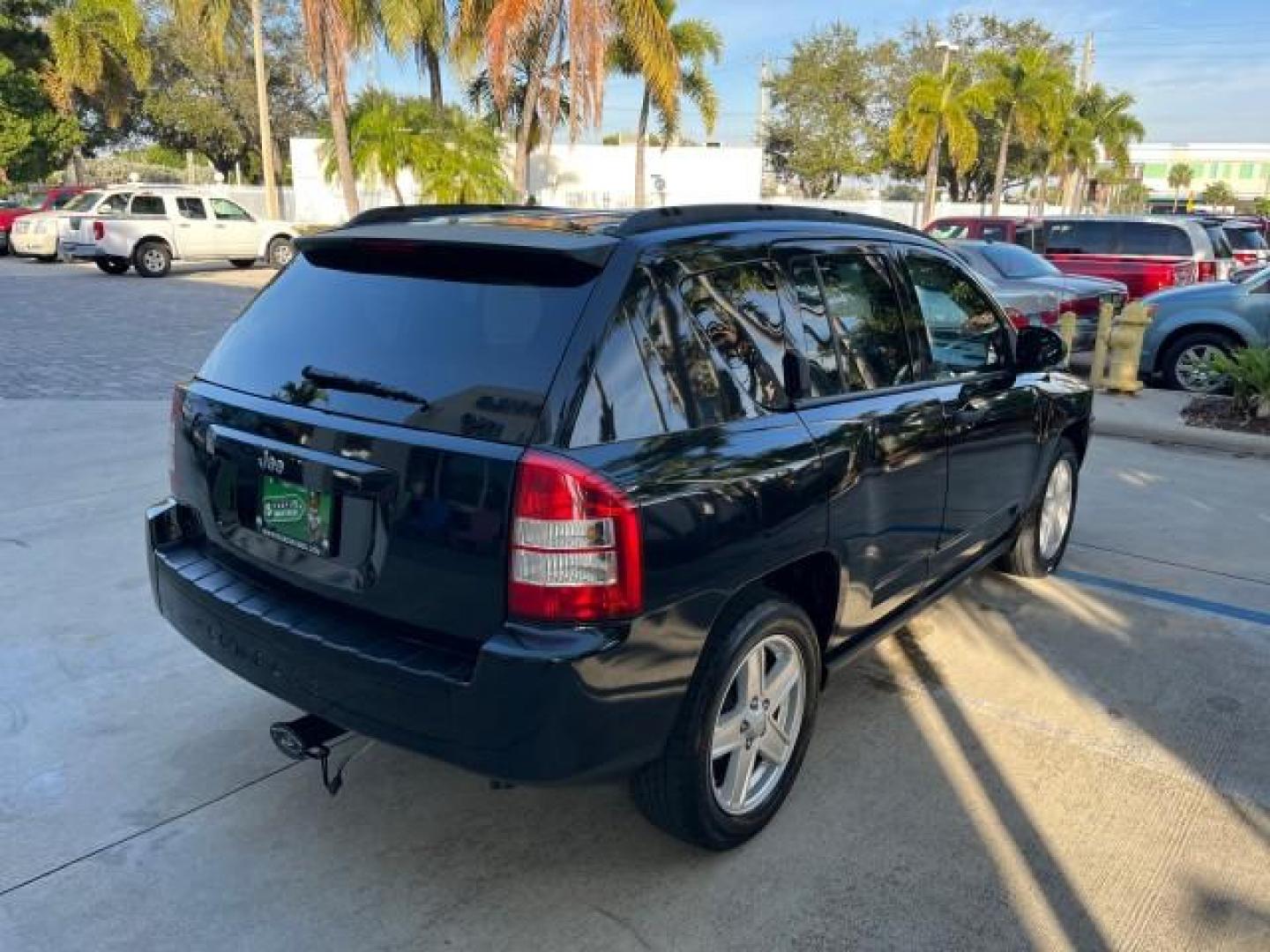 2008 Brilliant Blk Crystal Pearl /Dark Slate Gray Jeep Compass Sport LOW MILES 55,563 (1J8FT47W28D) with an 2.4L DOHC 16v I4 Dual VVT Engine engine, Automatic transmission, located at 4701 North Dixie Hwy, Pompano Beach, FL, 33064, (954) 422-2889, 26.240938, -80.123474 - OUR WEBPAGE FLORIDACARS1.COM HAS OVER 100 PHOTOS AND FREE CARFAX LINK 2008 JEEP COMPASS SPORT ROAD READY 2.4L I4 VIN: 1J8FT47W28D549845 NO ACCIDENTS 29 MPG 4 DOOR WAGON/SPORT UTILITY NO RECALLS 2.4L I4 F DOHC 16V FLORIDA OWNER GASOLINE LOW MILES 55,563 FRONT WHEEL DRIVE 9 SERVICE RECORDS Anti-Theft - Photo#99