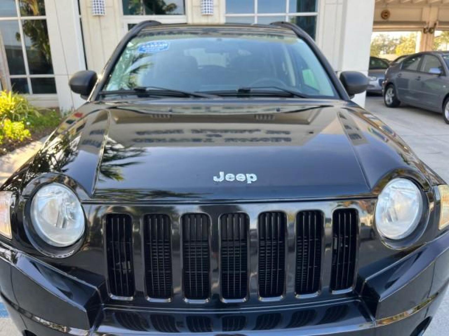 2008 Brilliant Blk Crystal Pearl /Dark Slate Gray Jeep Compass Sport LOW MILES 55,563 (1J8FT47W28D) with an 2.4L DOHC 16v I4 Dual VVT Engine engine, Automatic transmission, located at 4701 North Dixie Hwy, Pompano Beach, FL, 33064, (954) 422-2889, 26.240938, -80.123474 - OUR WEBPAGE FLORIDACARS1.COM HAS OVER 100 PHOTOS AND FREE CARFAX LINK 2008 JEEP COMPASS SPORT ROAD READY 2.4L I4 VIN: 1J8FT47W28D549845 NO ACCIDENTS 29 MPG 4 DOOR WAGON/SPORT UTILITY NO RECALLS 2.4L I4 F DOHC 16V FLORIDA OWNER GASOLINE LOW MILES 55,563 FRONT WHEEL DRIVE 9 SERVICE RECORDS Anti-Theft - Photo#76