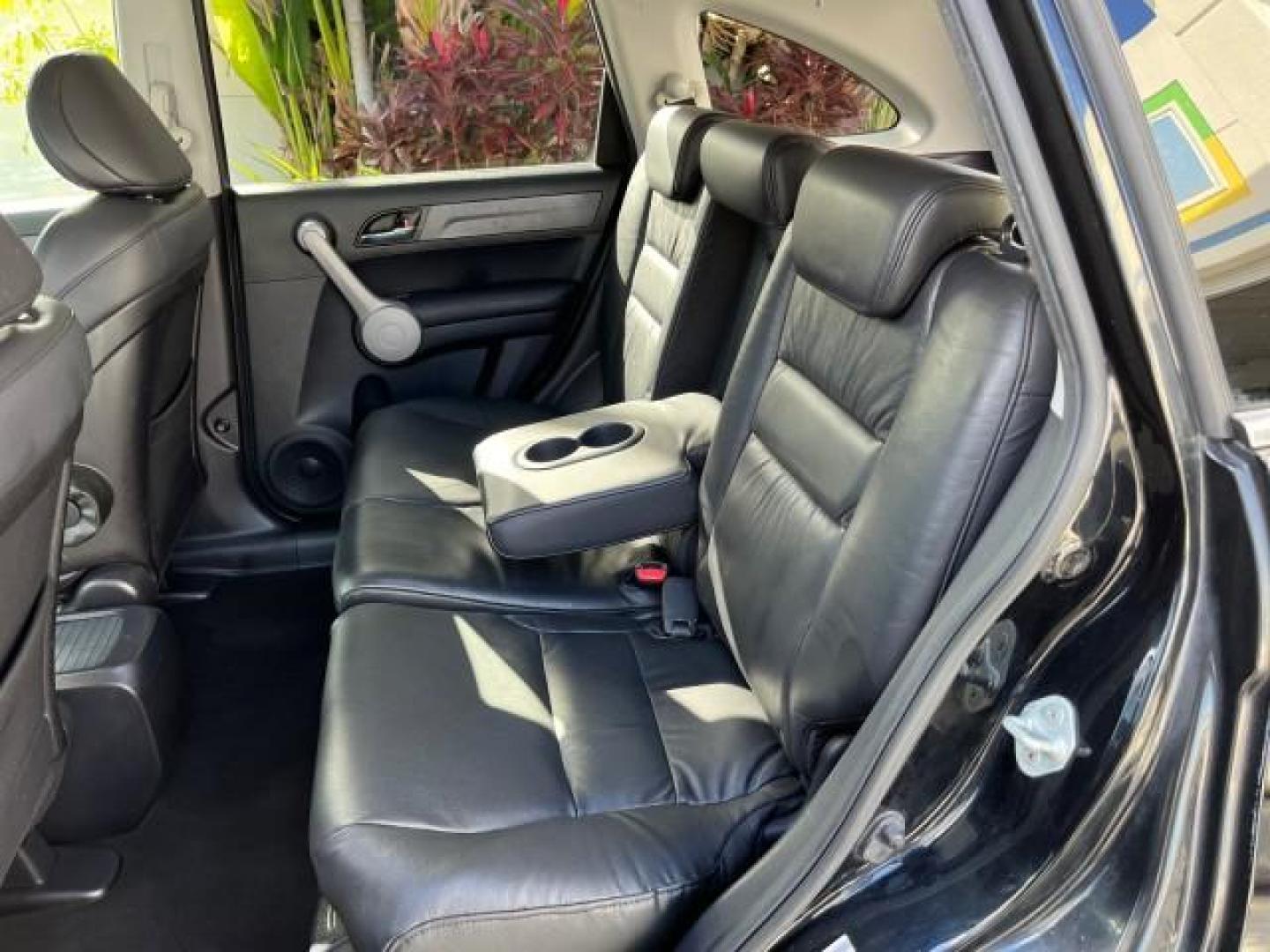 2007 Nighthawk Black Pearl /Black Honda CR-V EX-L LOW MILES 83,385 (JHLRE38727C) with an 2.4L 4-Cyl Engine engine, Automatic transmission, located at 4701 North Dixie Hwy, Pompano Beach, FL, 33064, (954) 422-2889, 26.240938, -80.123474 - OUR WEBPAGE FLORIDACARS1.COM HAS OVER 100 PHOTOS AND FREE CARFAX LINK 2007 HONDA CR-V EX-L ROAD READY 2.4L I4 VIN: JHLRE38727C041561 NO RECALLS 30 MPG 4 DOOR WAGON/SPORT UTILITY POWER SUNROOF 2.4L I4 F DOHC 16V LEATHER SEATS GASOLINE 10 SERVICE RECORDS FRONT WHEEL DRIVE LOW MILES 83,385 FLORIDA OWNE - Photo#41