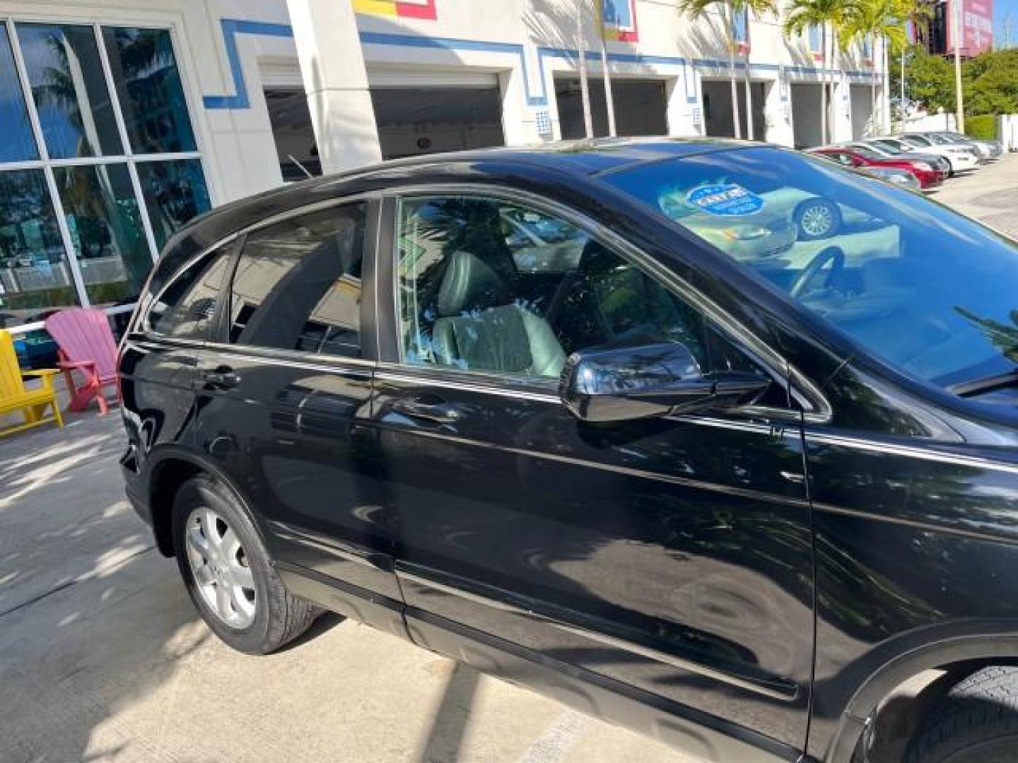 2007 Nighthawk Black Pearl /Black Honda CR-V EX-L LOW MILES 83,385 (JHLRE38727C) with an 2.4L 4-Cyl Engine engine, Automatic transmission, located at 4701 North Dixie Hwy, Pompano Beach, FL, 33064, (954) 422-2889, 26.240938, -80.123474 - OUR WEBPAGE FLORIDACARS1.COM HAS OVER 100 PHOTOS AND FREE CARFAX LINK 2007 HONDA CR-V EX-L ROAD READY 2.4L I4 VIN: JHLRE38727C041561 NO RECALLS 30 MPG 4 DOOR WAGON/SPORT UTILITY POWER SUNROOF 2.4L I4 F DOHC 16V LEATHER SEATS GASOLINE 10 SERVICE RECORDS FRONT WHEEL DRIVE LOW MILES 83,385 FLORIDA OWNE - Photo#86