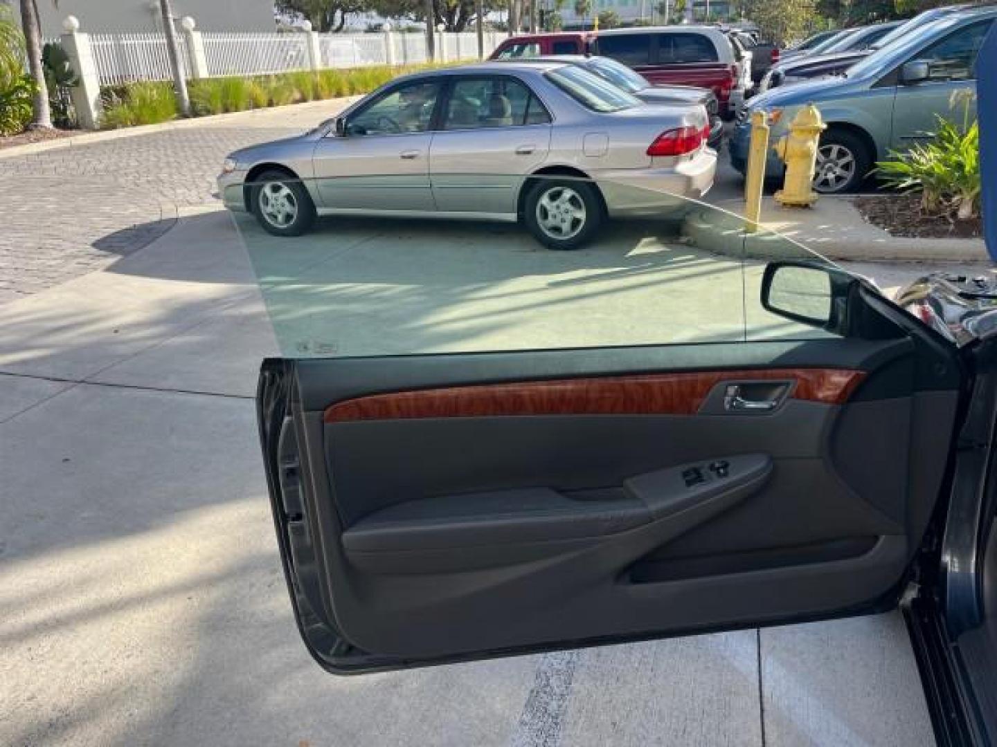 2007 Magnetic Gray Metallic /Dark Gray Toyota Camry Solara SLE LOW MILES 74,727 (4T1FA38P17U) with an 3.3L DOHC SMPI VVT-i 24-Valve V6 Engine engine, Automatic transmission, located at 4701 North Dixie Hwy, Pompano Beach, FL, 33064, (954) 422-2889, 26.240938, -80.123474 - OUR WEBPAGE FLORIDACARS1.COM HAS OVER 100 PHOTOS AND FREE CARFAX LINK 2007 TOYOTA CAMRY SOLARA SE V6 ROAD READY 3.3L V6 VIN: 4T1FA38P17U115151 NO RECALLS 29 MPG CONVERTIBLE POWER CONVERTIBLE TOP 3.3L V6 F DOHC 24V POWER LEATHER SEATS GASOLINE LOW MILES 74,727 29 MPG FRONT WHEEL DRIVE FLORIDA OWNER N - Photo#10