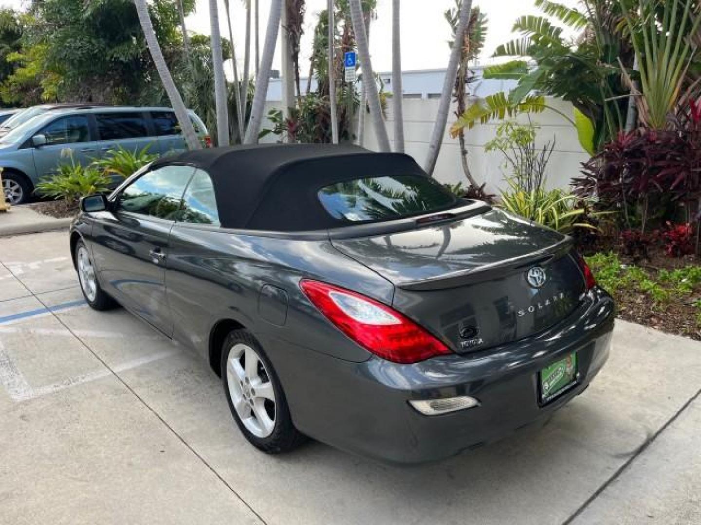 2007 Magnetic Gray Metallic /Dark Gray Toyota Camry Solara SLE LOW MILES 74,727 (4T1FA38P17U) with an 3.3L DOHC SMPI VVT-i 24-Valve V6 Engine engine, Automatic transmission, located at 4701 North Dixie Hwy, Pompano Beach, FL, 33064, (954) 422-2889, 26.240938, -80.123474 - OUR WEBPAGE FLORIDACARS1.COM HAS OVER 100 PHOTOS AND FREE CARFAX LINK 2007 TOYOTA CAMRY SOLARA SE V6 ROAD READY 3.3L V6 VIN: 4T1FA38P17U115151 NO RECALLS 29 MPG CONVERTIBLE POWER CONVERTIBLE TOP 3.3L V6 F DOHC 24V POWER LEATHER SEATS GASOLINE LOW MILES 74,727 29 MPG FRONT WHEEL DRIVE FLORIDA OWNER N - Photo#80