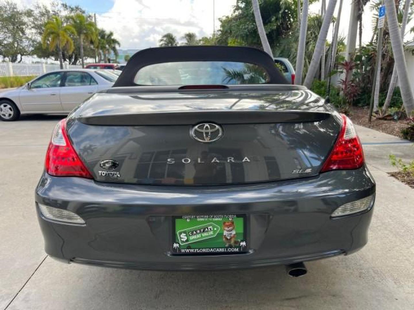 2007 Magnetic Gray Metallic /Dark Gray Toyota Camry Solara SLE LOW MILES 74,727 (4T1FA38P17U) with an 3.3L DOHC SMPI VVT-i 24-Valve V6 Engine engine, Automatic transmission, located at 4701 North Dixie Hwy, Pompano Beach, FL, 33064, (954) 422-2889, 26.240938, -80.123474 - OUR WEBPAGE FLORIDACARS1.COM HAS OVER 100 PHOTOS AND FREE CARFAX LINK 2007 TOYOTA CAMRY SOLARA SE V6 ROAD READY 3.3L V6 VIN: 4T1FA38P17U115151 NO RECALLS 29 MPG CONVERTIBLE POWER CONVERTIBLE TOP 3.3L V6 F DOHC 24V POWER LEATHER SEATS GASOLINE LOW MILES 74,727 29 MPG FRONT WHEEL DRIVE FLORIDA OWNER N - Photo#91