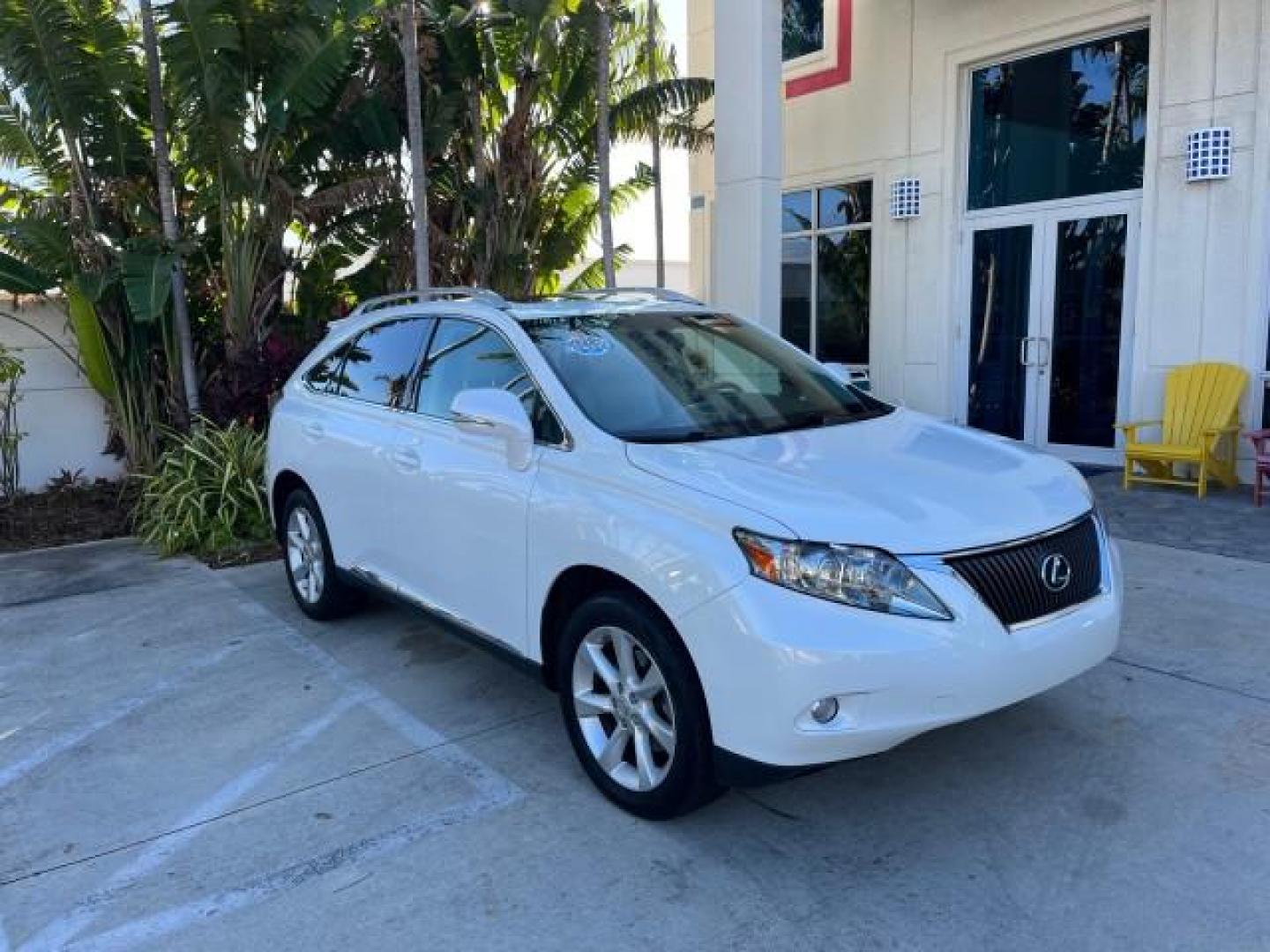 2010 Starfire Pearl /Parchment Lexus RX 350 1 FL LOW MILES 65,074 (JTJZK1BA1A2) with an 3.5L DOHC SFI 24-Valve V6 Engine engine, Automatic transmission, located at 4701 North Dixie Hwy, Pompano Beach, FL, 33064, (954) 422-2889, 26.240938, -80.123474 - OUR WEBPAGE FLORIDACARS1.COM HAS OVER 100 PHOTOS AND FREE CARFAX LINK 2010 LEXUS RX 350 ROAD READY 3.5L V6 VIN: JTJZK1BA1A2403467 NO ACCIDENTS NO RECALLS 4 DOOR WAGON/SPORT UTILITY 1 OWNER FLORIDA 25 MPG 3.5L V6 F DOHC 24V NEW $ 50,360 LOW MILES 65,077 GASOLINE BACK UP CAMERA POWER SUNROOF/LIFTGATE - Photo#1