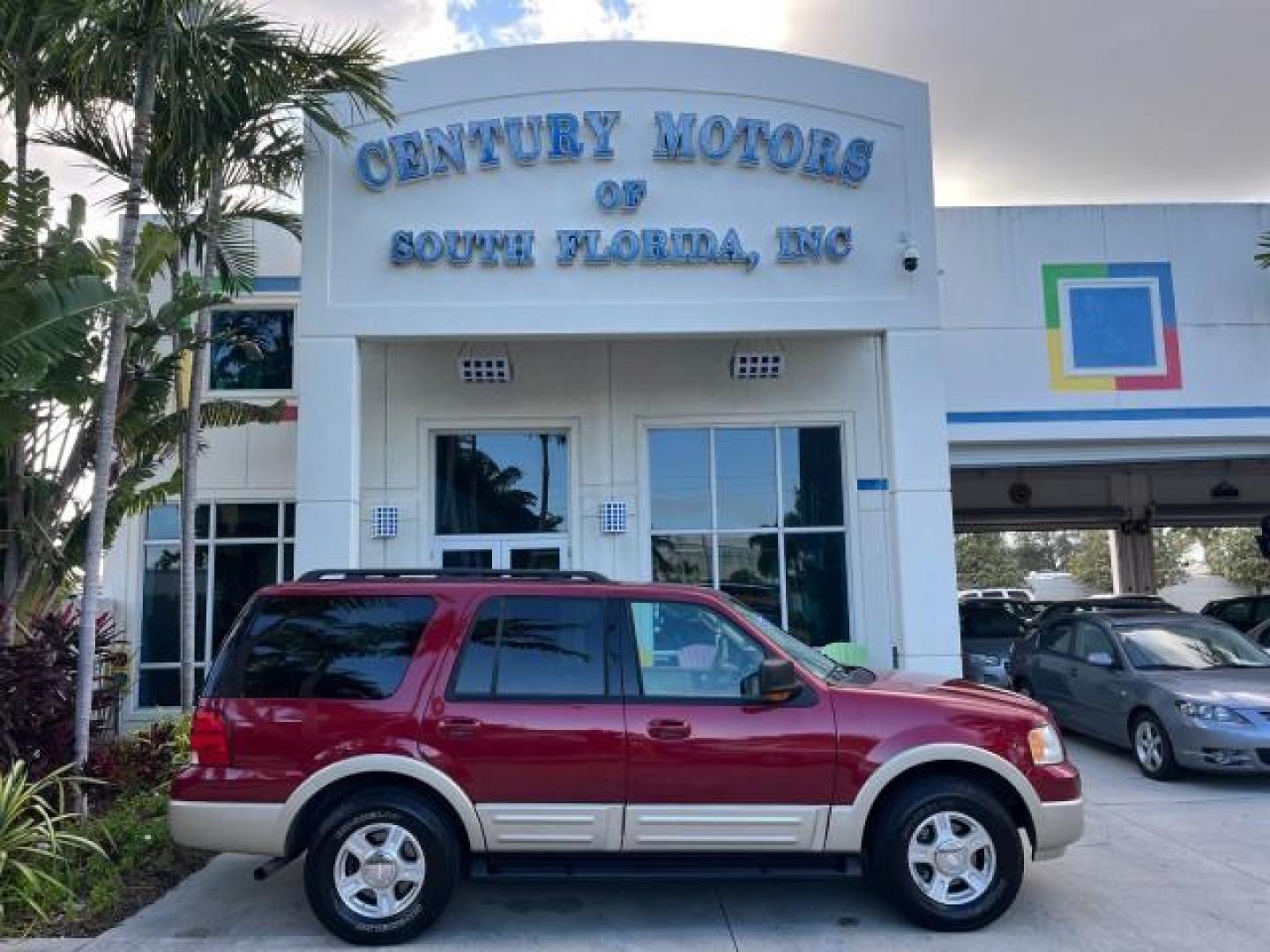 2006 Redfire Metallic /Medium Parchment Ford Expedition 4WD Eddie Bauer LOW MILES 73,326 (1FMFU18586L) with an 5.4L SOHC SEFI 24-Valve V8 Engine engine, Automatic transmission, located at 4701 North Dixie Hwy, Pompano Beach, FL, 33064, (954) 422-2889, 26.240938, -80.123474 - OUR WEBPAGE FLORIDACARS1.COM HAS OVER 100 PHOTOS AND FREE CARFAX LINK 2006 FORD EXPEDITION EDDIE BAUER ROAD READY 5.4L V8 VIN: 1FMFU18586LA99593 NO ACCIDENTS 4X4 4 DOOR WAGON/SPORT UTILITY NO RECALLS FL OWNER 5.4L V8 F SOHC 3 ROW LEATHER SEATS GASOLINE 4WD ON DEMAND REAR WHEEL DRIVE W/ 4X4 PARK SENS - Photo#0