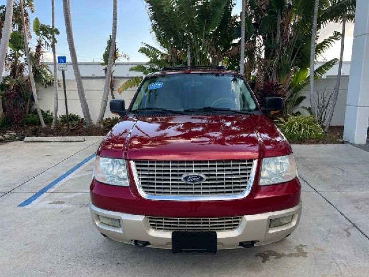 2006 Redfire Metallic /Medium Parchment Ford Expedition 4WD Eddie Bauer LOW MILES 73,326 (1FMFU18586L) with an 5.4L SOHC SEFI 24-Valve V8 Engine engine, Automatic transmission, located at 4701 North Dixie Hwy, Pompano Beach, FL, 33064, (954) 422-2889, 26.240938, -80.123474 - OUR WEBPAGE FLORIDACARS1.COM HAS OVER 100 PHOTOS AND FREE CARFAX LINK 2006 FORD EXPEDITION EDDIE BAUER ROAD READY 5.4L V8 VIN: 1FMFU18586LA99593 NO ACCIDENTS 4X4 4 DOOR WAGON/SPORT UTILITY NO RECALLS FL OWNER 5.4L V8 F SOHC 3 ROW LEATHER SEATS GASOLINE 4WD ON DEMAND REAR WHEEL DRIVE W/ 4X4 PARK SENS - Photo#2