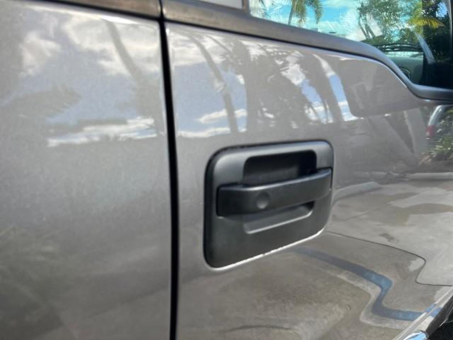 2005 Dark Shadow Grey Metallic /Black Ford F-150 1 FL FX4 4X4 LOW MILES 80,488 (1FTPW14535K) with an 5.4L 3v EFI V8 Engine engine, Automatic transmission, located at 4701 North Dixie Hwy, Pompano Beach, FL, 33064, (954) 422-2889, 26.240938, -80.123474 - OUR WEBPAGE FLORIDACARS1.COM HAS OVER 100 PHOTOS AND FREE CARFAX LINK 2005 FORD F-150 XLT ROAD READY 5.4L V8 VIN: 1FTPW14535KE86307 FX4 NO ACCIDENTS 4X4 CREW PICKUP BLUETOOTH NAVI NO RECALLS 1 OWNER FL 5.4L V8 F SOHC POWER SUNROOF 5,6FT BED LENGTH GASOLINE POWER LEATHER SEATS LOW MILES 80,488 REAR W - Photo#84