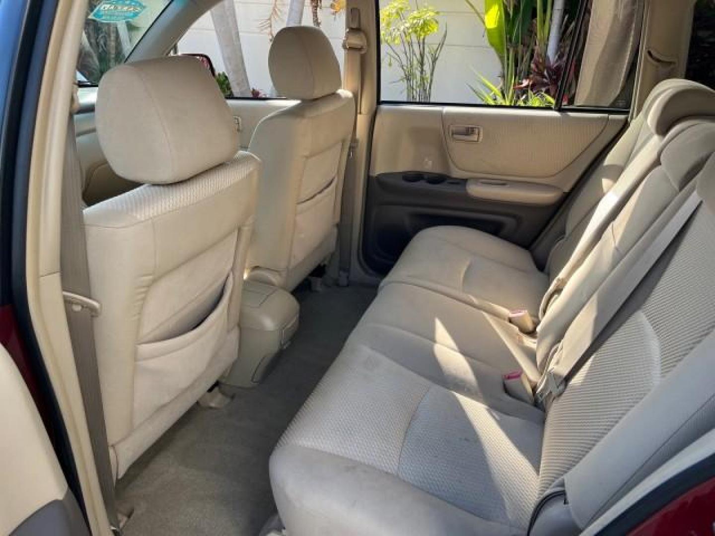 2005 Salsa Red Pearl /Ivory Toyota Highlander AWD 4X4 LOW MILES 89,214 (JTEEP21A350) with an 3.3L DOHC SFI 24-Valve VVT-i V6 Engine engine, Automatic transmission, located at 4701 North Dixie Hwy, Pompano Beach, FL, 33064, (954) 422-2889, 26.240938, -80.123474 - OUR WEBPAGE FLORIDACARS1.COM HAS OVER 100 PHOTOS AND FREE CARFAX LINK 2005 TOYOTA HIGHLANDER ROAD READY 3.3L V6 VIN: JTEEP21A350104294 NO ACCIDENTS 4 DOOR WAGON/SPORT UTILITY ALL WHEEL DRIVE 3.3L V6 F DOHC 24V NO RECALLS GASOLINE 16 SERVICE RECORDS FLORIDA OWNER ALL WHEEL DRIVE LOW MILES 89,214 POWE - Photo#37