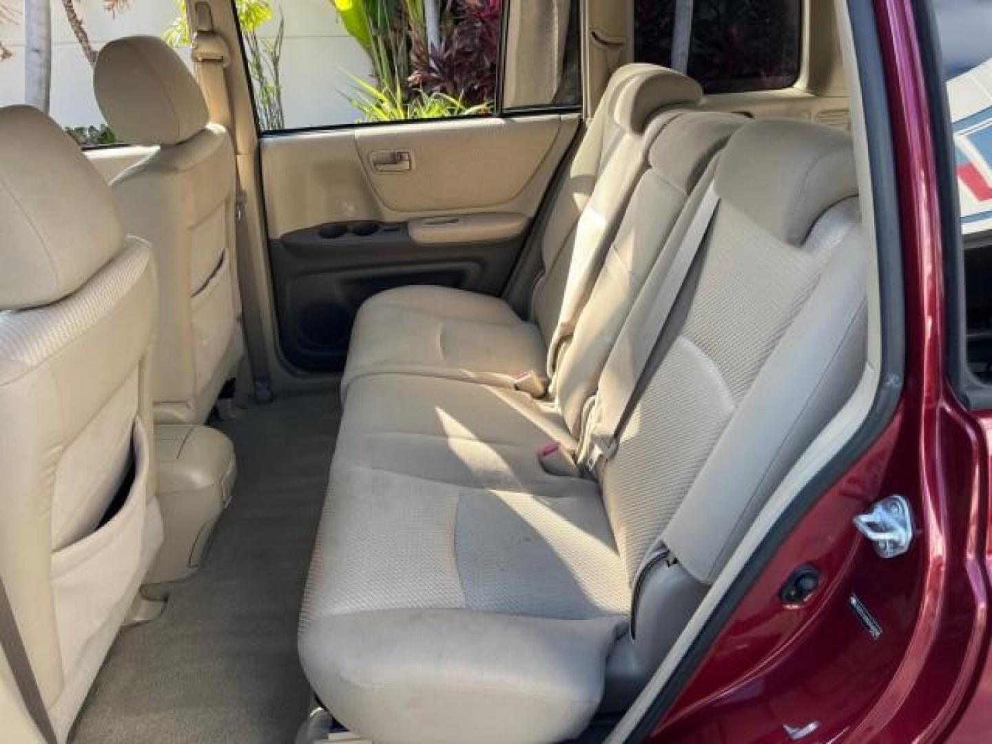 2005 Salsa Red Pearl /Ivory Toyota Highlander AWD 4X4 LOW MILES 89,214 (JTEEP21A350) with an 3.3L DOHC SFI 24-Valve VVT-i V6 Engine engine, Automatic transmission, located at 4701 North Dixie Hwy, Pompano Beach, FL, 33064, (954) 422-2889, 26.240938, -80.123474 - OUR WEBPAGE FLORIDACARS1.COM HAS OVER 100 PHOTOS AND FREE CARFAX LINK 2005 TOYOTA HIGHLANDER ROAD READY 3.3L V6 VIN: JTEEP21A350104294 NO ACCIDENTS 4 DOOR WAGON/SPORT UTILITY ALL WHEEL DRIVE 3.3L V6 F DOHC 24V NO RECALLS GASOLINE 16 SERVICE RECORDS FLORIDA OWNER ALL WHEEL DRIVE LOW MILES 89,214 POWE - Photo#38