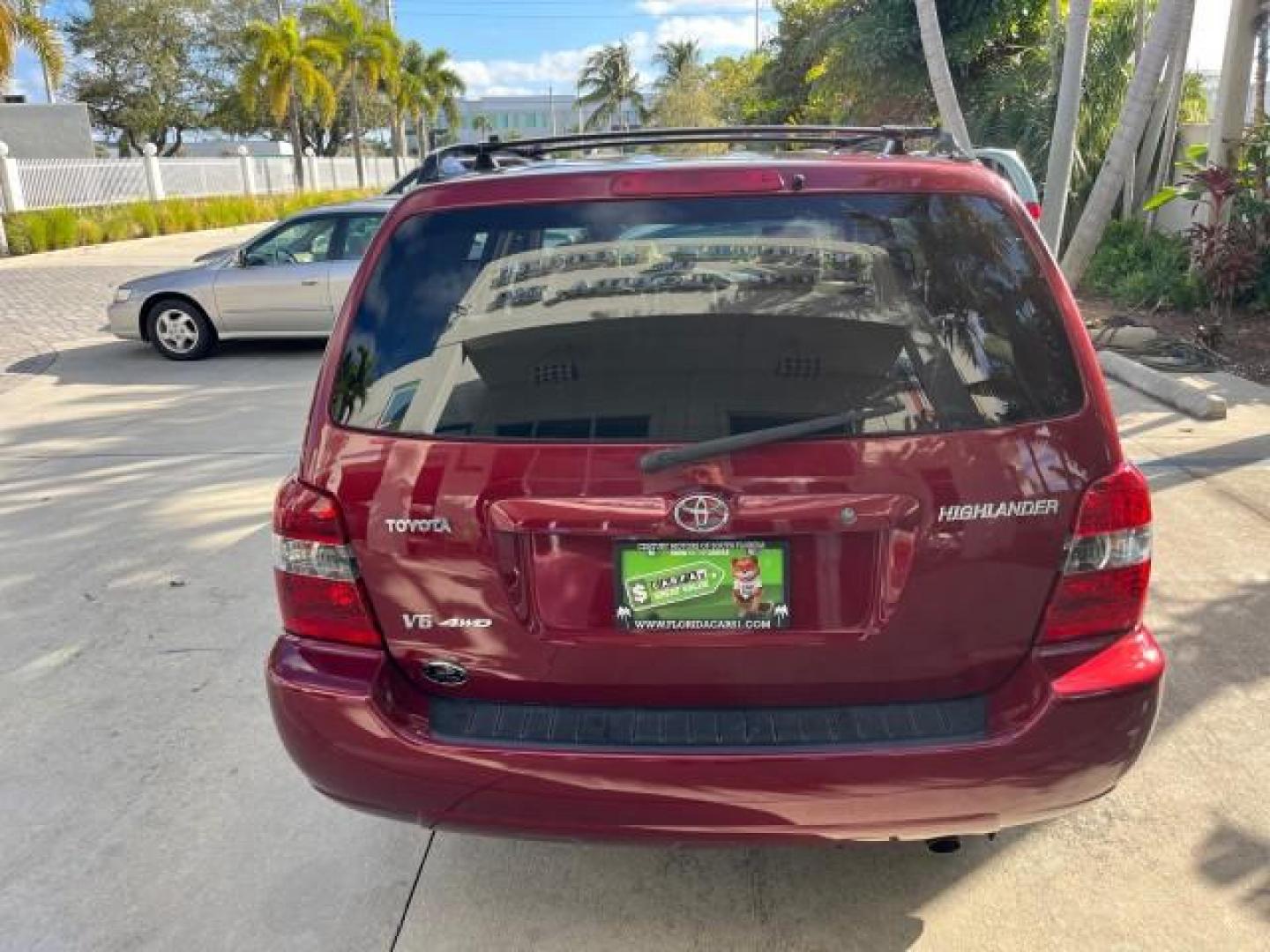 2005 Salsa Red Pearl /Ivory Toyota Highlander AWD 4X4 LOW MILES 89,214 (JTEEP21A350) with an 3.3L DOHC SFI 24-Valve VVT-i V6 Engine engine, Automatic transmission, located at 4701 North Dixie Hwy, Pompano Beach, FL, 33064, (954) 422-2889, 26.240938, -80.123474 - OUR WEBPAGE FLORIDACARS1.COM HAS OVER 100 PHOTOS AND FREE CARFAX LINK 2005 TOYOTA HIGHLANDER ROAD READY 3.3L V6 VIN: JTEEP21A350104294 NO ACCIDENTS 4 DOOR WAGON/SPORT UTILITY ALL WHEEL DRIVE 3.3L V6 F DOHC 24V NO RECALLS GASOLINE 16 SERVICE RECORDS FLORIDA OWNER ALL WHEEL DRIVE LOW MILES 89,214 POWE - Photo#6