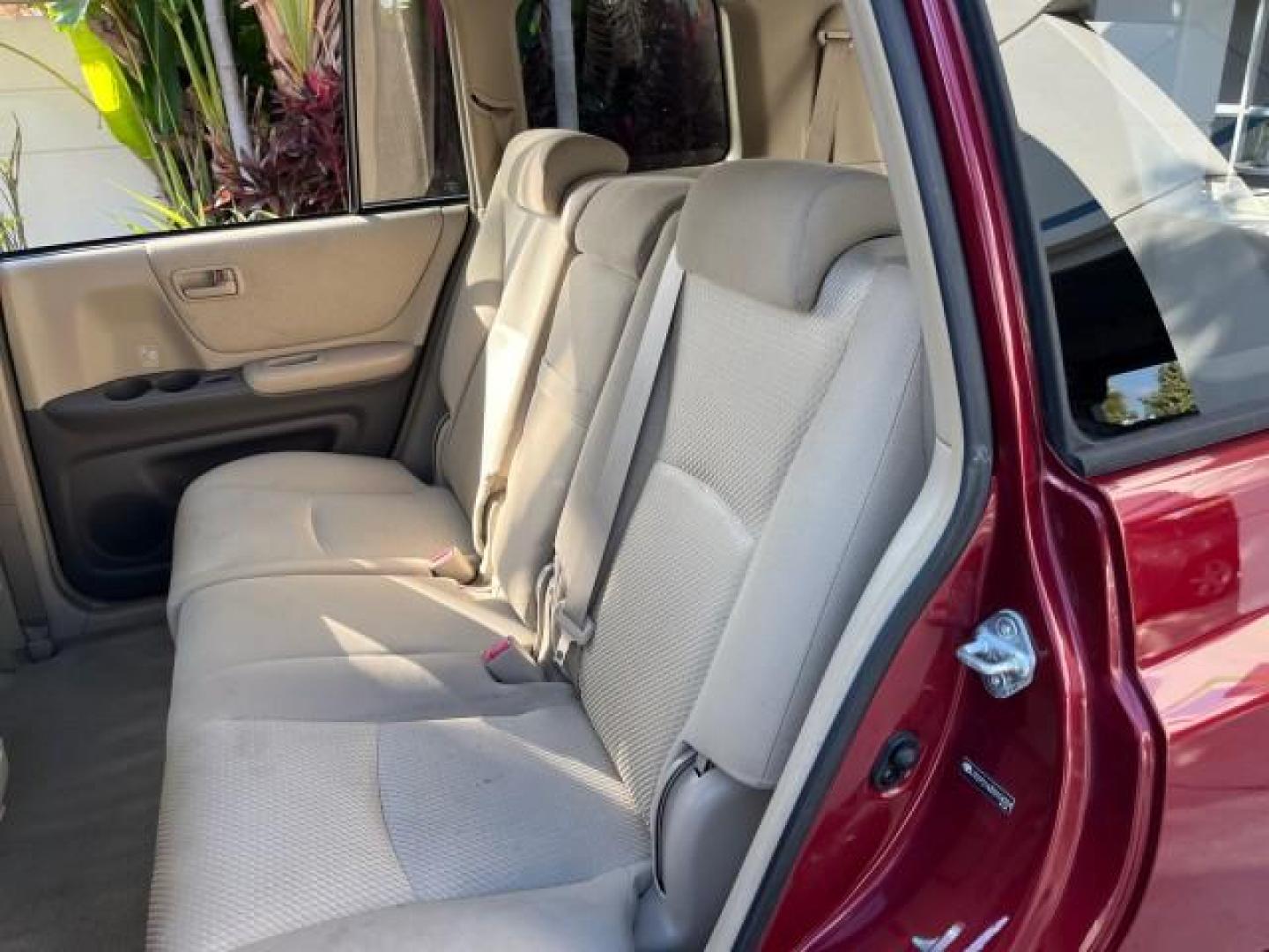 2005 Salsa Red Pearl /Ivory Toyota Highlander AWD 4X4 LOW MILES 89,214 (JTEEP21A350) with an 3.3L DOHC SFI 24-Valve VVT-i V6 Engine engine, Automatic transmission, located at 4701 North Dixie Hwy, Pompano Beach, FL, 33064, (954) 422-2889, 26.240938, -80.123474 - OUR WEBPAGE FLORIDACARS1.COM HAS OVER 100 PHOTOS AND FREE CARFAX LINK 2005 TOYOTA HIGHLANDER ROAD READY 3.3L V6 VIN: JTEEP21A350104294 NO ACCIDENTS 4 DOOR WAGON/SPORT UTILITY ALL WHEEL DRIVE 3.3L V6 F DOHC 24V NO RECALLS GASOLINE 16 SERVICE RECORDS FLORIDA OWNER ALL WHEEL DRIVE LOW MILES 89,214 POWE - Photo#39