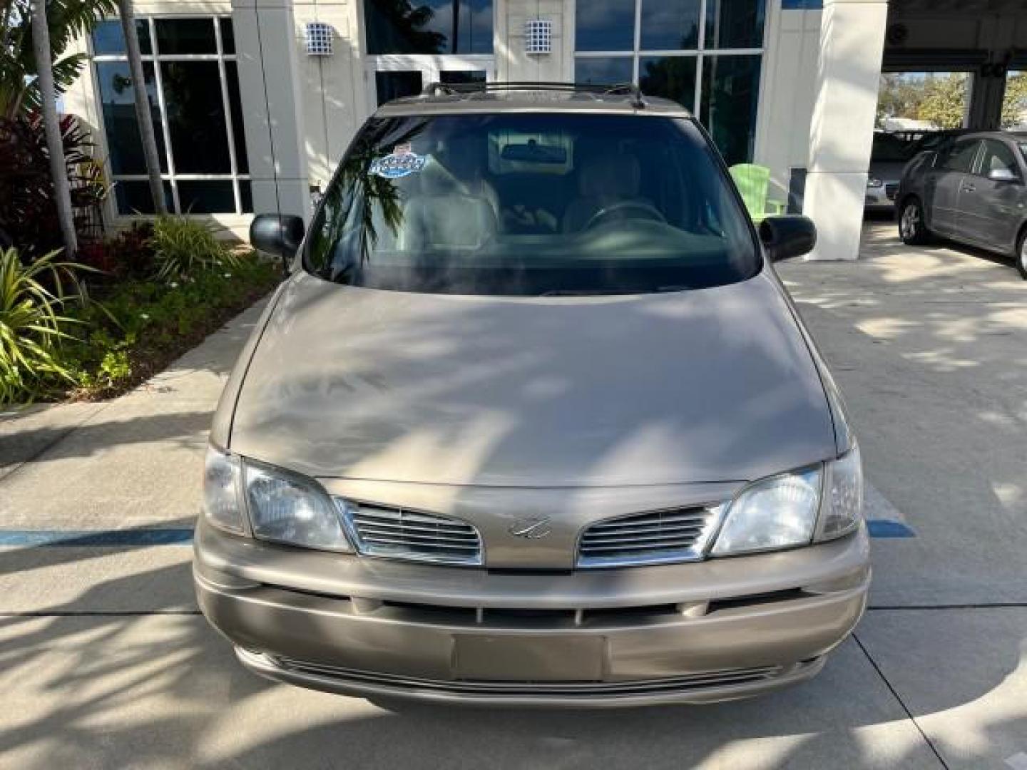 2002 Bronzemist /Gray Oldsmobile Silhouette GLS 1 OWNER FL LOW MILES 71860 (1GHDX03E72D) with an 3.4L SFI V6 Transverse-Mounted Engine engine, Automatic transmission, located at 4701 North Dixie Hwy, Pompano Beach, FL, 33064, (954) 422-2889, 26.240938, -80.123474 - OUR WEBPAGE FLORIDACARS1.COM HAS OVER 100 PHOTOS AND FREE CARFAX LINK 2002 OLDSMOBILE SILHOUETTE GLS ROAD READY 3.4L V6 VIN: 1GHDX03E72D308650 NO ACCIDENTS NO RECALLS VAN 1 OWNER FLORIDA DUAL AC 3.4L V6 F POWER SEATS/MIRRORS LOW MILES 71,860 GASOLINE BACK UP SENSORS POWER SLIDING DOORS FRONT WHEEL D - Photo#89