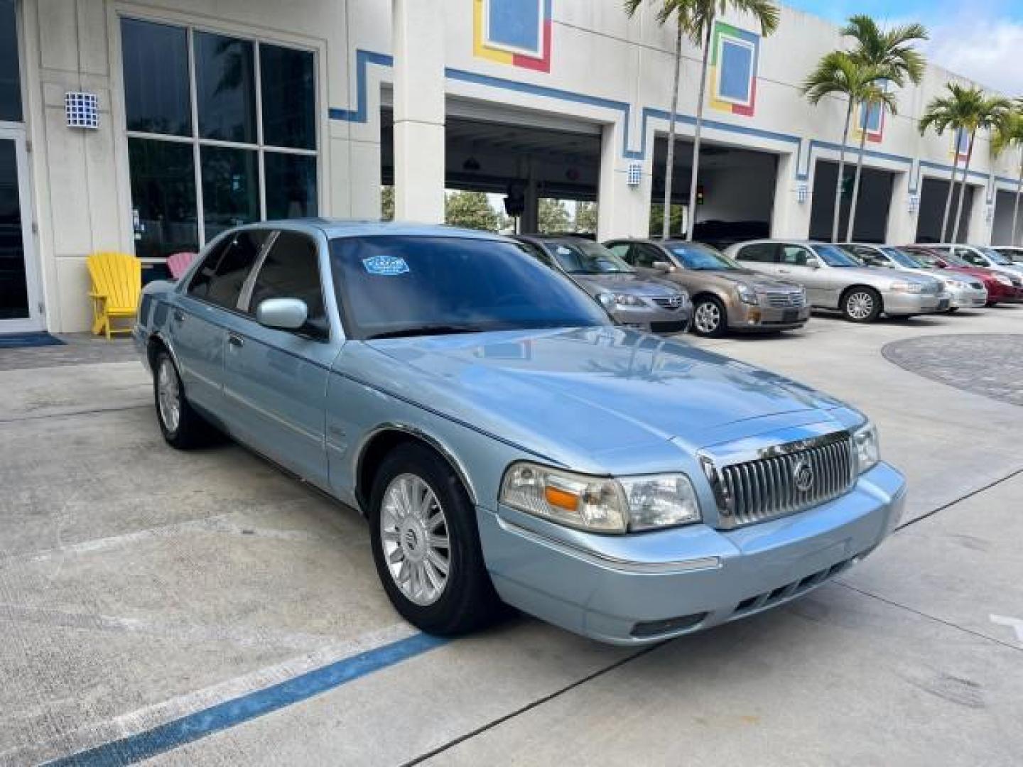 2009 Norsea Blue Metallic /Medium light stone Mercury Grand Marquis ULTIMATE LS LOW MILES 46,388 (2MEHM75V09X) with an 4.6L OHC SEFI FFV V8 Engine engine, Automatic transmission, located at 4701 North Dixie Hwy, Pompano Beach, FL, 33064, (954) 422-2889, 26.240938, -80.123474 - OUR WEBPAGE FLORIDACARS1.COM HAS OVER 100 PHOTOS AND FREE CARFAX LINK 2009 MERCURY GRAND MARQUIS LS ULTIMATE ROAD READY 4.6L V8 VIN: 2MEHM75V09X627301 NO ACCIDENTS SEDAN 4 DR NO RECALLS 4.6L V8 F SOHC 16V FLORIDA OWNER FLEX FUEL POWER LEATHER SEATS REAR WHEEL DRIVE LOW MILES 46,388 Adaptive Headligh - Photo#71