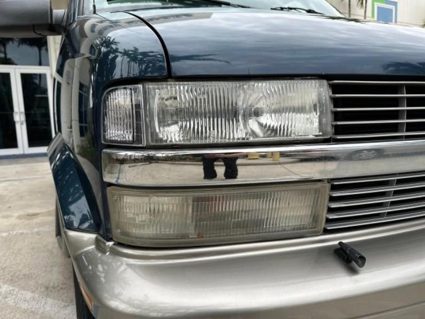 2005 Medium Cadet Blue Metallic /Medium Gray Chevrolet Astro Passenger AWD LOW MILES 68,902 1 OWNER (1GNEL19X35B) with an 4.3L Vortec 4300 V6 MFI Engine engine, Automatic transmission, located at 4701 North Dixie Hwy, Pompano Beach, FL, 33064, (954) 422-2889, 26.240938, -80.123474 - OUR WEBPAGE FLORIDACARS1.COM HAS 100 PHOTOS AND FREE CARFAX LINK 2005 CHEVROLET ASTRO 7 PASSENGER VIN: 1GNEL19X35B105007 VAN 4.3L V6 F GASOLINE HANDICAP LIFT ALL WHEEL DRIVE AWD Automatic Climate Control Cruise Control Front Bucket Seats Limited Slip Differential Rear Privacy Glass Trailer Wiring TH - Photo#25