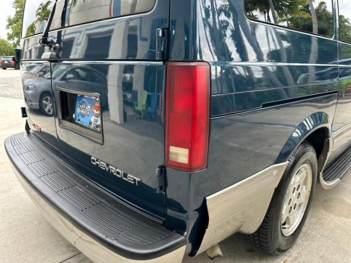 2005 Medium Cadet Blue Metallic /Medium Gray Chevrolet Astro Passenger AWD LOW MILES 68,902 1 OWNER (1GNEL19X35B) with an 4.3L Vortec 4300 V6 MFI Engine engine, Automatic transmission, located at 4701 North Dixie Hwy, Pompano Beach, FL, 33064, (954) 422-2889, 26.240938, -80.123474 - OUR WEBPAGE FLORIDACARS1.COM HAS 100 PHOTOS AND FREE CARFAX LINK 2005 CHEVROLET ASTRO 7 PASSENGER VIN: 1GNEL19X35B105007 VAN 4.3L V6 F GASOLINE HANDICAP LIFT ALL WHEEL DRIVE AWD Automatic Climate Control Cruise Control Front Bucket Seats Limited Slip Differential Rear Privacy Glass Trailer Wiring TH - Photo#28