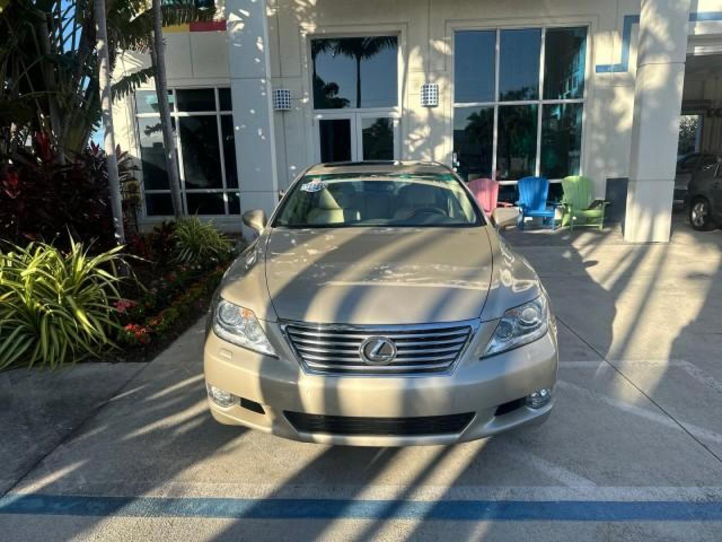 2011 Satin Cashmere Metallic /Parchment Lexus LS 460 1 FL OWNER FULLY LOADED (JTHBL5EFXB5) with an 4.6L DOHC 32-Valve V8 Engine engine, Automatic transmission, located at 4701 North Dixie Hwy, Pompano Beach, FL, 33064, (954) 422-2889, 26.240938, -80.123474 - OUR WEBPAGE FLORIDACARS1.COM HAS OVER 100 PHOTOS AND FREE CARFAX LINK 2011 LEXUS LS 460 VIN: JTHBL5EFXB5103313 SEDAN 4 DR 4.6L V8 F DOHC 32V GASOLINE REAR WHEEL DRIVE THIS IS ONE OF THE NICEST LEXU S' WE HAVE EVER LISTED, CLEAN 1 OWNER FLORIDA TITLE. FULLY LOADED WITH OPTIONS INCLUDING 19 WHEELS, SU - Photo#2