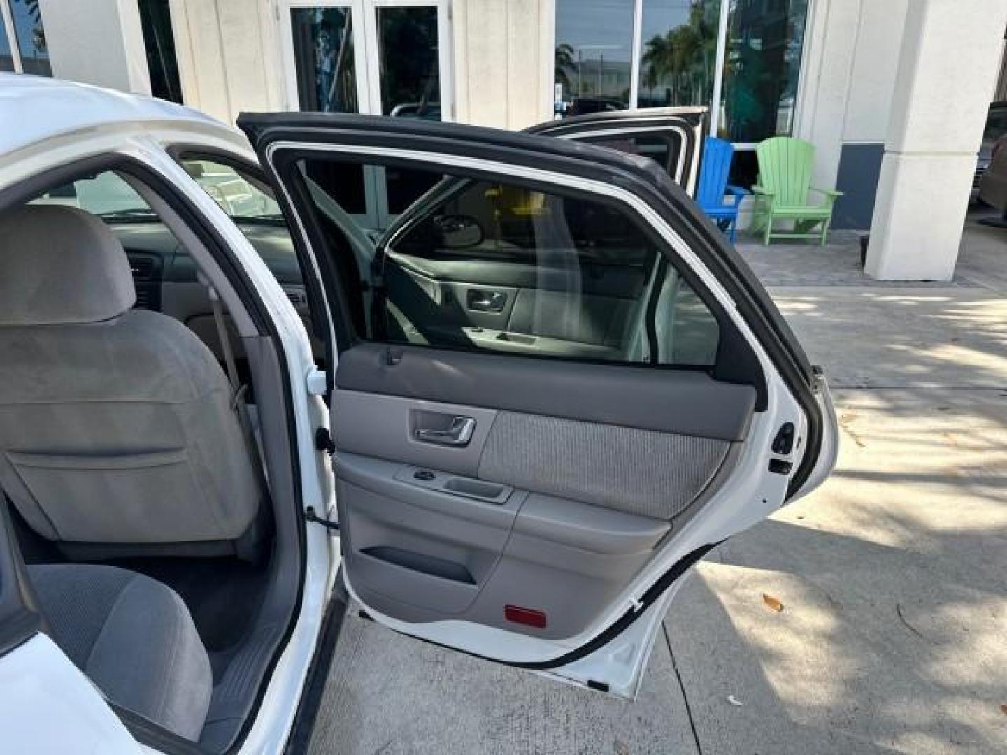 2000 Vibrant White /Medium Graphite Ford Taurus SES LOW MILES 57,736 (1FAFP55S2YA) with an 3.0L V6 Cylinder Engine engine, Automatic transmission, located at 4701 North Dixie Hwy, Pompano Beach, FL, 33064, (954) 422-2889, 26.240938, -80.123474 - OUR WEBPAGE FLORIDACARS1.COM HAS OVER 100 PHOTOS AND FREE CARFAX LINK 2000 FORD TAURUS SES VIN: 1FAFP55S2YA254222 SEDAN 4 DR 3.0L V6 F DOHC 24V GASOLINE FRONT WHEEL DRIVE Cloth Seats ABS Brakes Automatic Transmission Power Locks Power Windows AM/FM Stereo Cassette Player Power Mirrors Rear Defroster - Photo#15