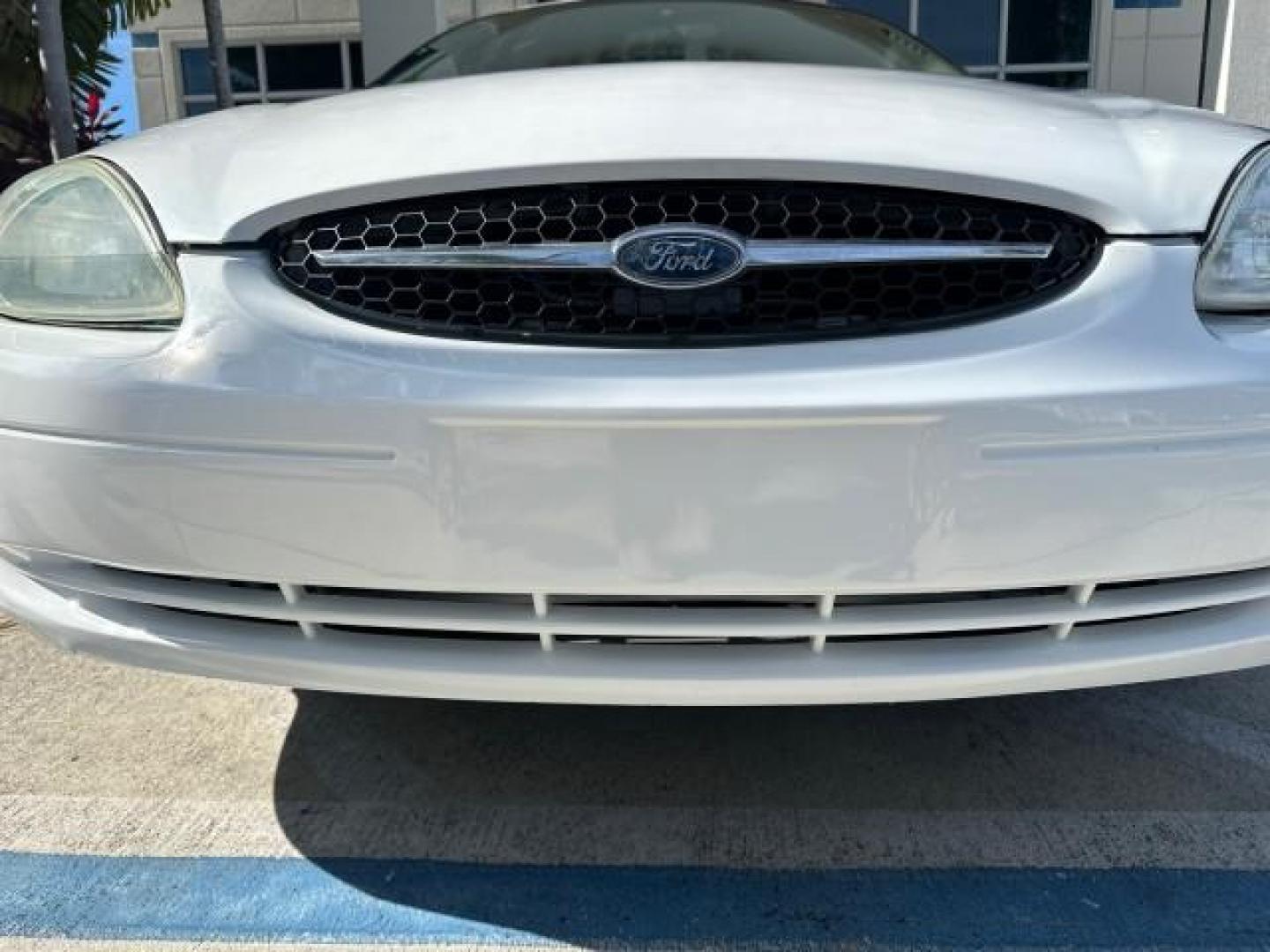 2000 Vibrant White /Medium Graphite Ford Taurus SES LOW MILES 57,736 (1FAFP55S2YA) with an 3.0L V6 Cylinder Engine engine, Automatic transmission, located at 4701 North Dixie Hwy, Pompano Beach, FL, 33064, (954) 422-2889, 26.240938, -80.123474 - OUR WEBPAGE FLORIDACARS1.COM HAS OVER 100 PHOTOS AND FREE CARFAX LINK 2000 FORD TAURUS SES VIN: 1FAFP55S2YA254222 SEDAN 4 DR 3.0L V6 F DOHC 24V GASOLINE FRONT WHEEL DRIVE Cloth Seats ABS Brakes Automatic Transmission Power Locks Power Windows AM/FM Stereo Cassette Player Power Mirrors Rear Defroster - Photo#28