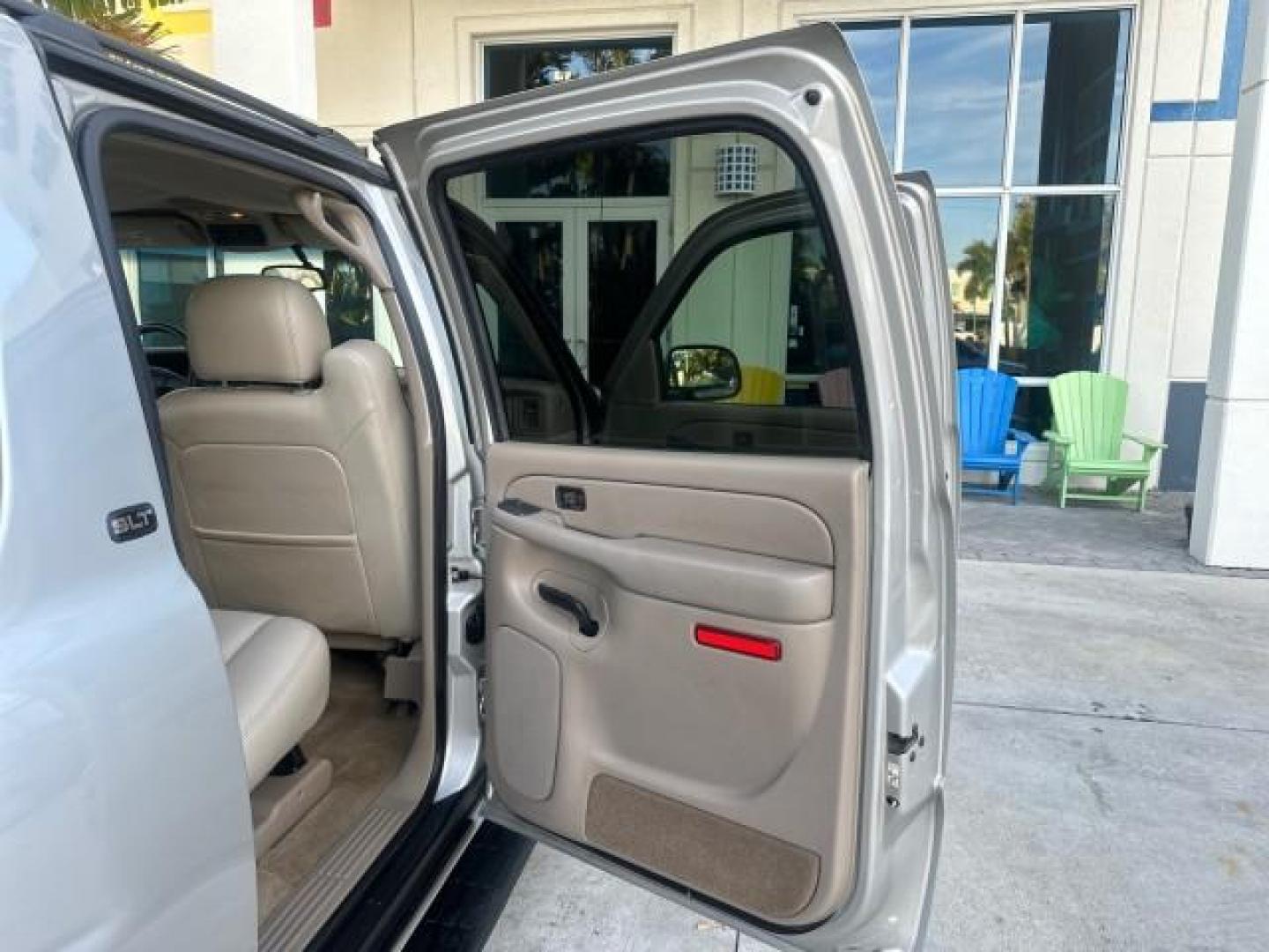 2005 Silver Birch Metallic /Neutral/Shale GMC Yukon XL SLT 4x4 FL TITLE (1GKFK16Z75R) with an 5.3L Vortec 5300 V8 SFI Flex-Fuel Engine engine, Automatic transmission, located at 4701 North Dixie Hwy, Pompano Beach, FL, 33064, (954) 422-2889, 26.240938, -80.123474 - 2005 GMC YUKON XL 1500 SLE VIN: 1GKFK16Z75R143647 4 DOOR WAGON/SPORT UTILITY 5.3L V8 F FLEX FUEL REAR WHEEL DRIVE W/ 4X4 Highlighted Features Alloy Wheels Rear Air Conditioning BOSE Sound System Running Boards Leather Seats Flex Fuel Power Seat(s) Four Wheel Drive (2H, 4H, 4L) Presenting one of the - Photo#16