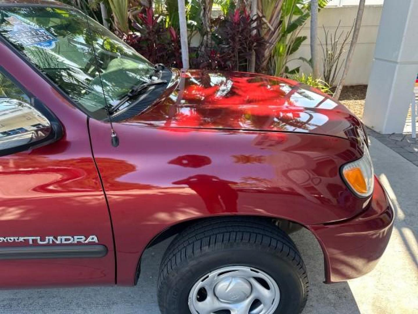 2003 Salsa Red Pearl /Gray Toyota Tundra SR5 1 OWNER FL TITLE 31 SERVICES (5TBRT34163S) with an 4.7L DOHC EFI 32-Valve V8 i-Force Engine engine, Automatic transmission, located at 4701 North Dixie Hwy, Pompano Beach, FL, 33064, (954) 422-2889, 26.240938, -80.123474 - 2003 TOYOTA TUNDRA SR5 VIN: 5TBRT34163S368762 4 DOOR EXTENDED CAB PICKUP 4.7L V8 F DOHC 32V GASOLINE REAR WHEEL DRIVE Highlighted Features Bed Liner Cloth Seats ABS Brakes Automatic Transmission Power Locks AM/FM Stereo CD Audio Power Mirrors Air Conditioning Cassette Player Power Windows Presenting - Photo#54